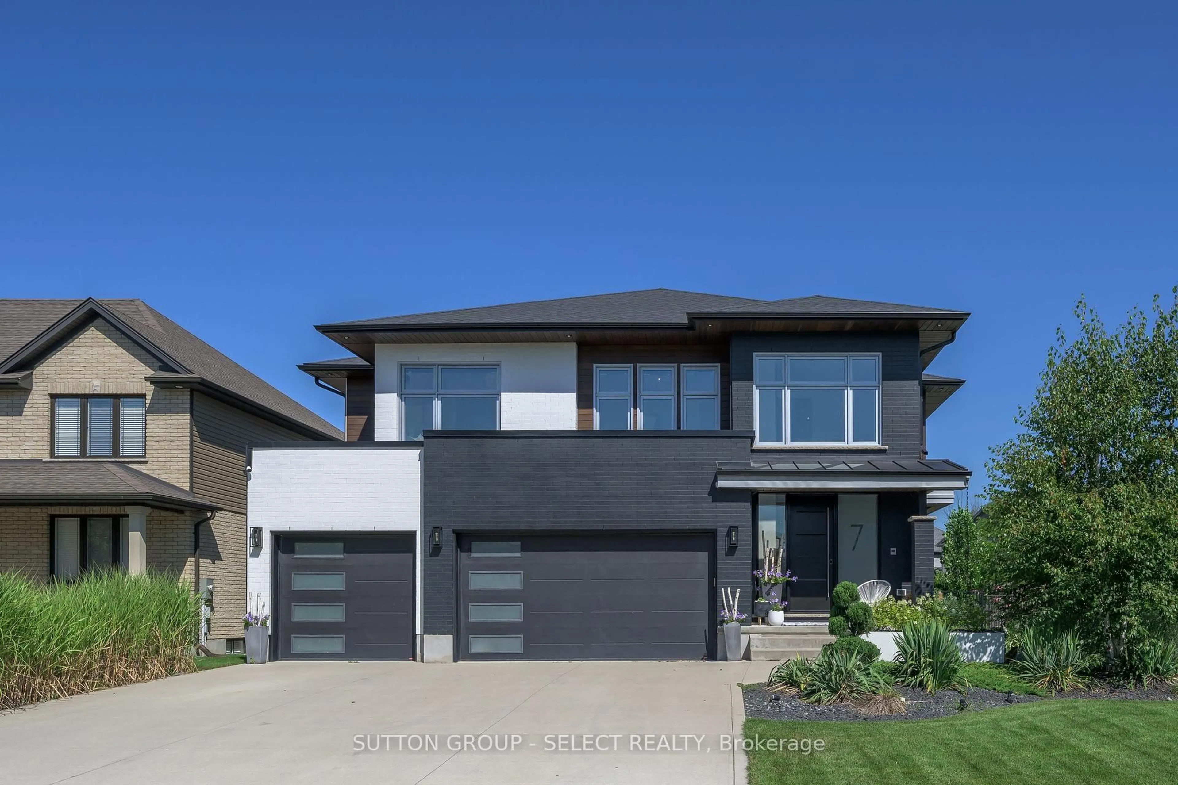 Home with brick exterior material, street for 7 Valleyview Cres, Middlesex Centre Ontario N0L 1R0
