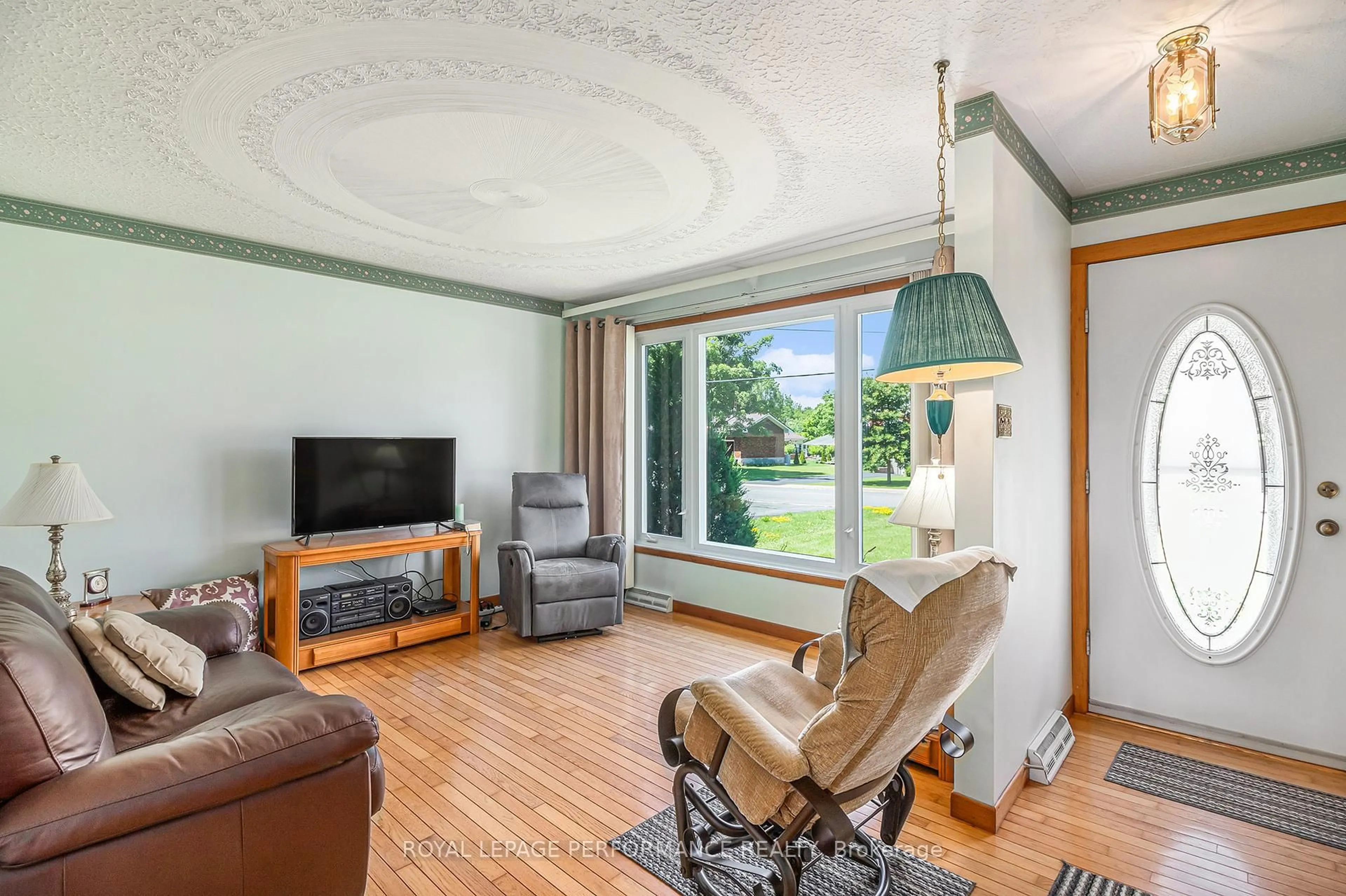 Living room with furniture, unknown for 164 McCormick Rd, North Glengarry Ontario K0C 1A0