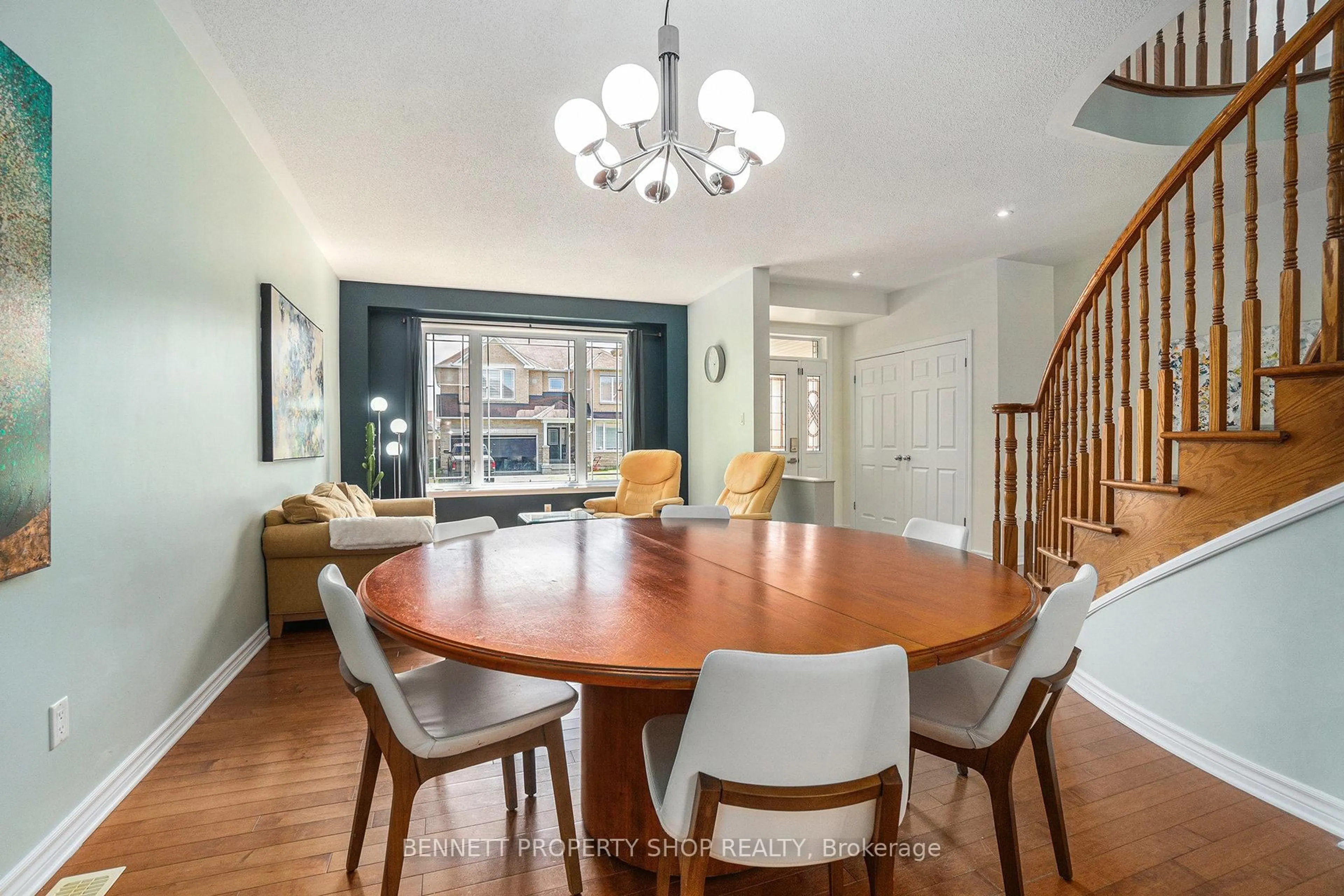 Dining room, wood/laminate floor for 324 Fairlakes Way, Ottawa Ontario K4A 0K8