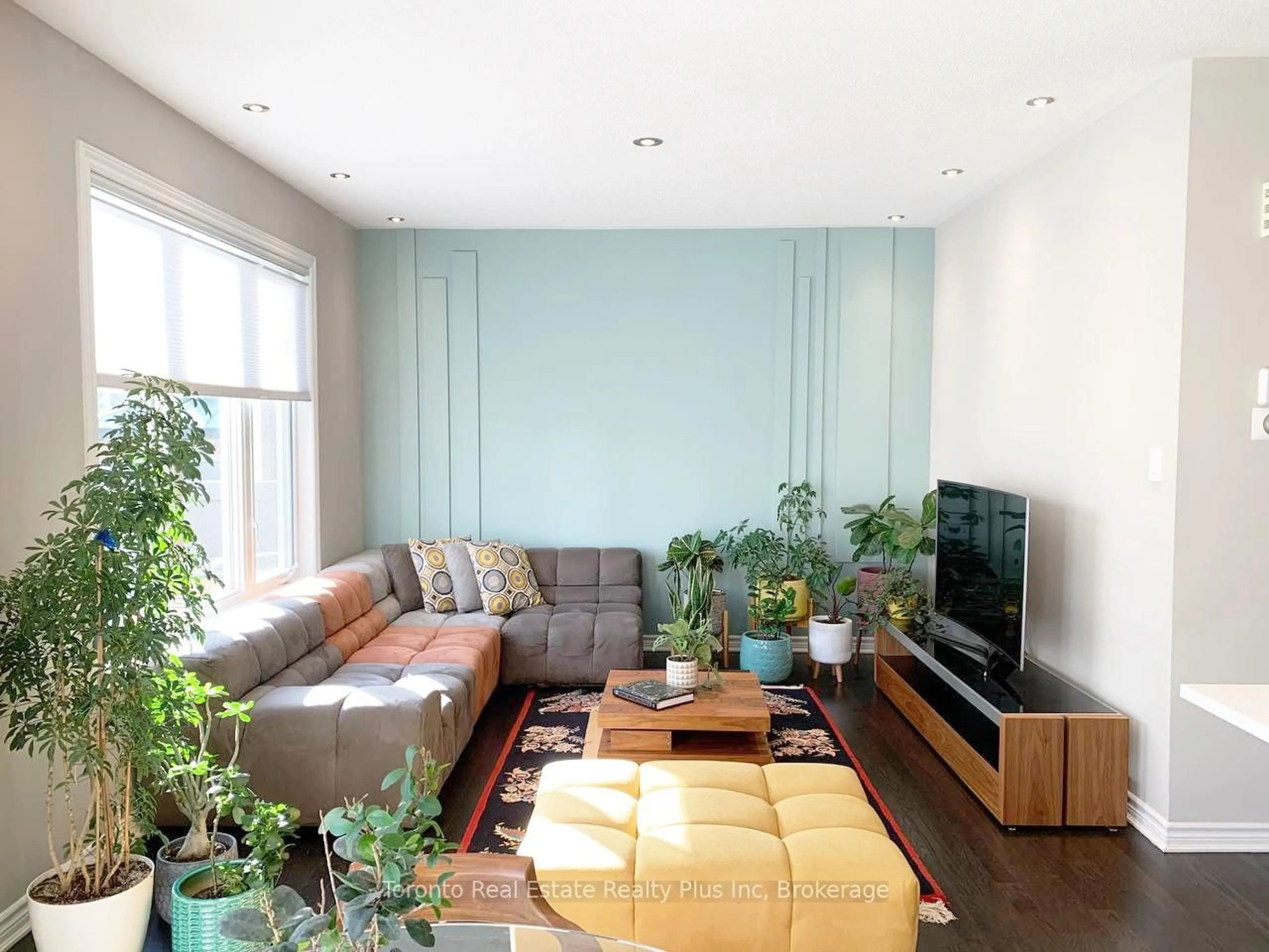 Living room with furniture, unknown for 165 Santolina St, Ottawa Ontario K2S 0W9