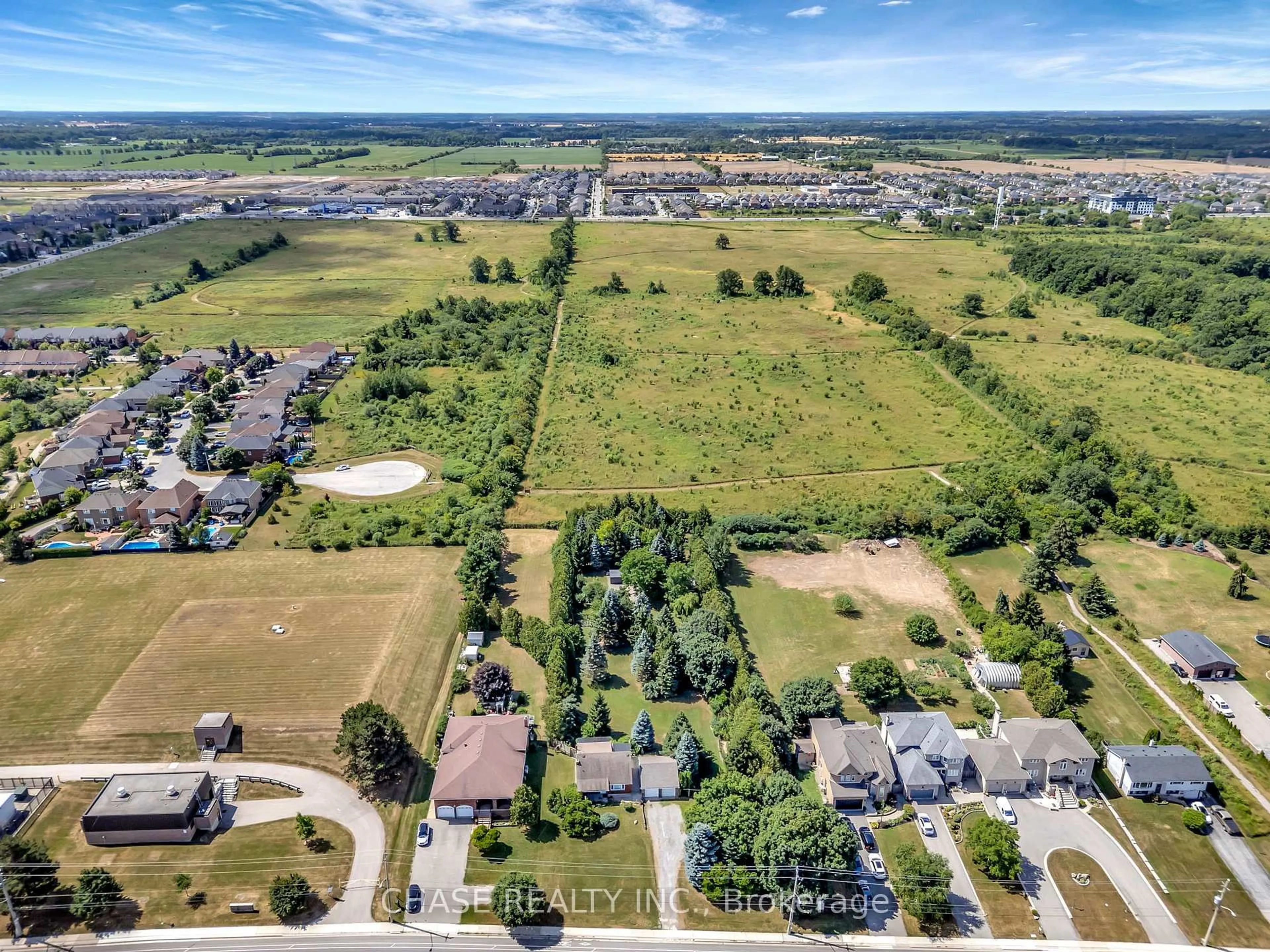 A pic from outside/outdoor area/front of a property/back of a property/a pic from drone, water/lake/river/ocean view for 317 Highland Rd, Hamilton Ontario L8J 2S2