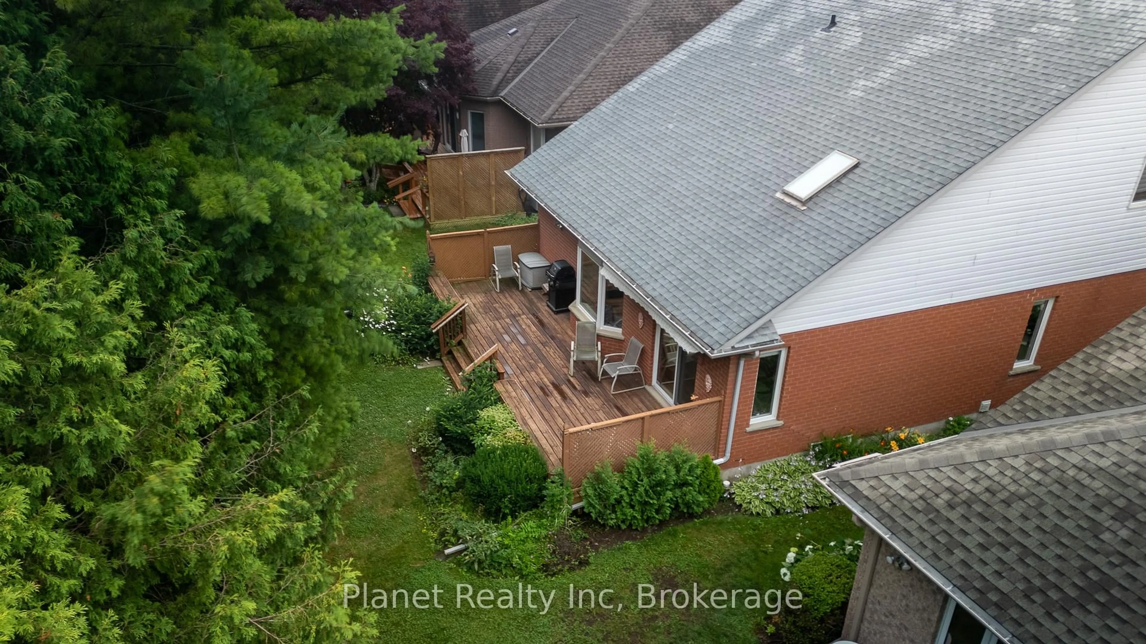 A pic from outside/outdoor area/front of a property/back of a property/a pic from drone, city buildings view from balcony for 67 White Pine Way, Guelph Ontario N1G 4X7