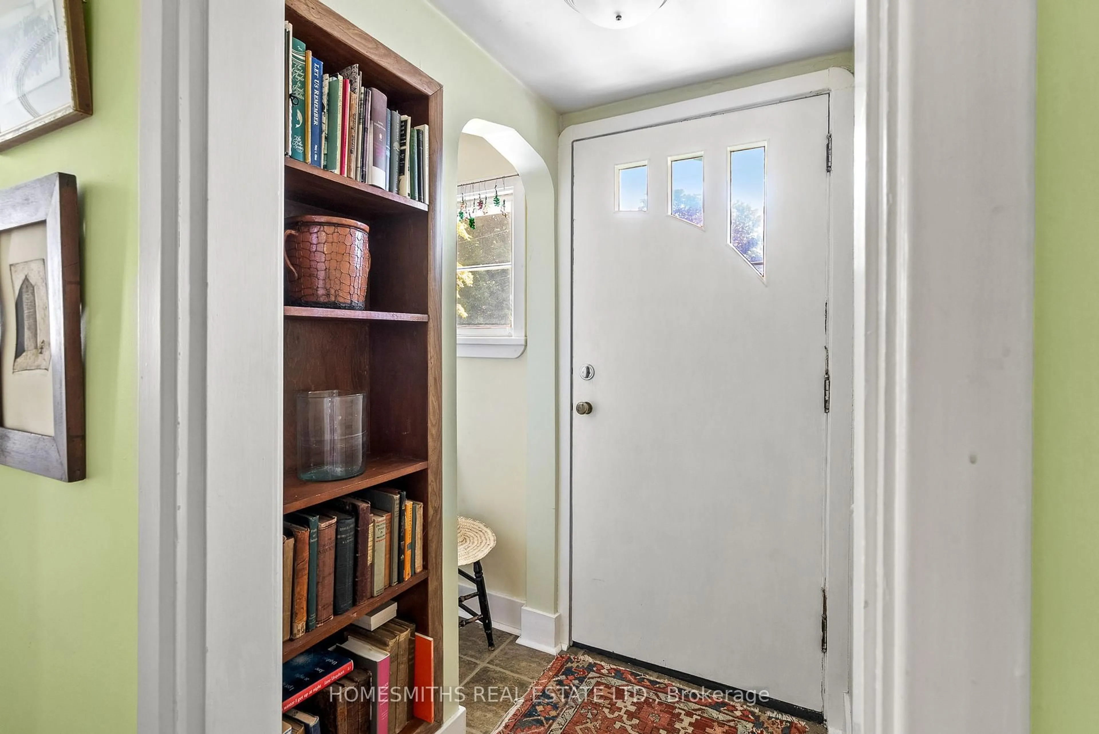 Indoor entryway for 138 Old Danforth Rd, Alnwick/Haldimand Ontario K0K 2G0