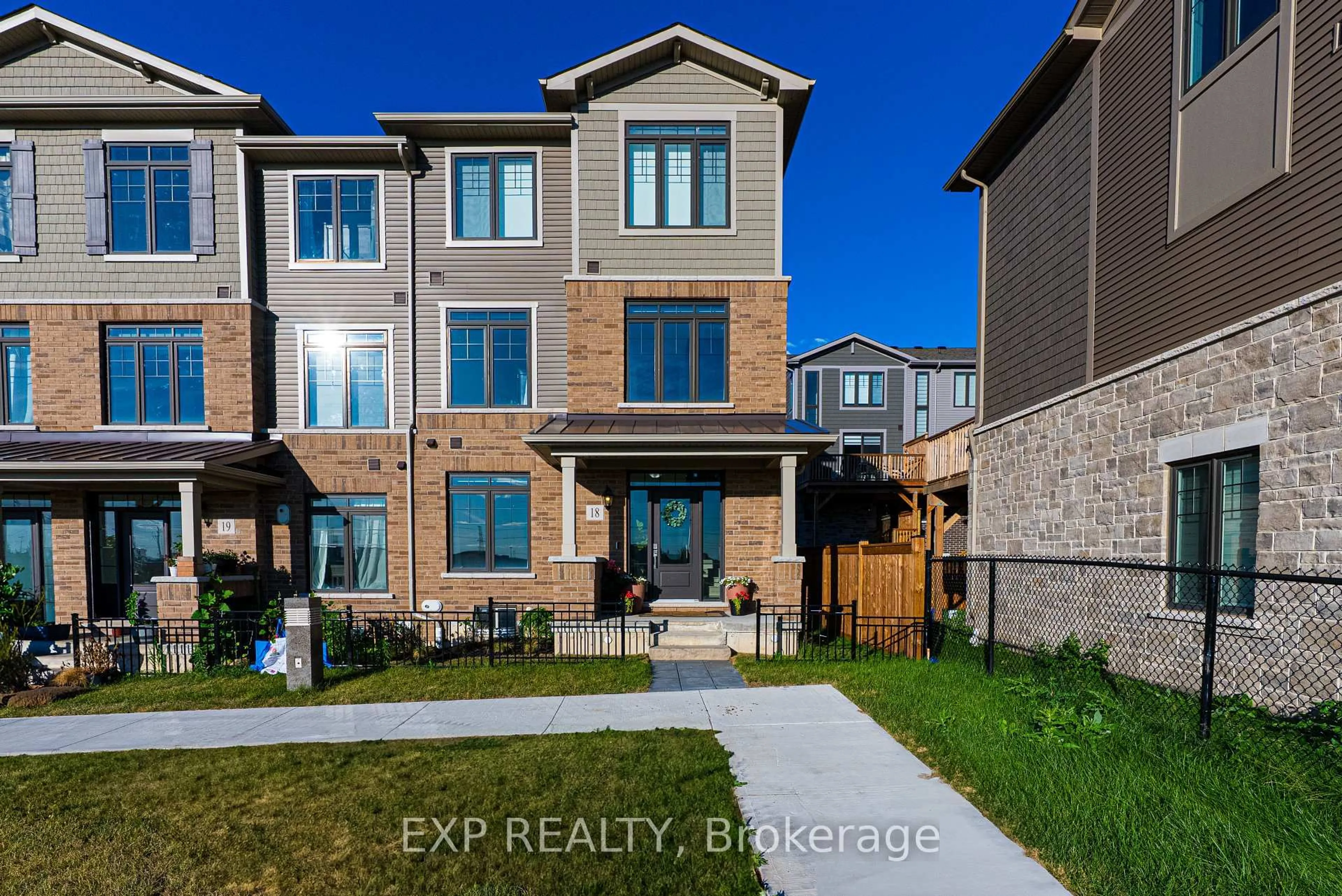 Home with brick exterior material, street for 10 Birmingham Dr #18, Cambridge Ontario N1R 0C6