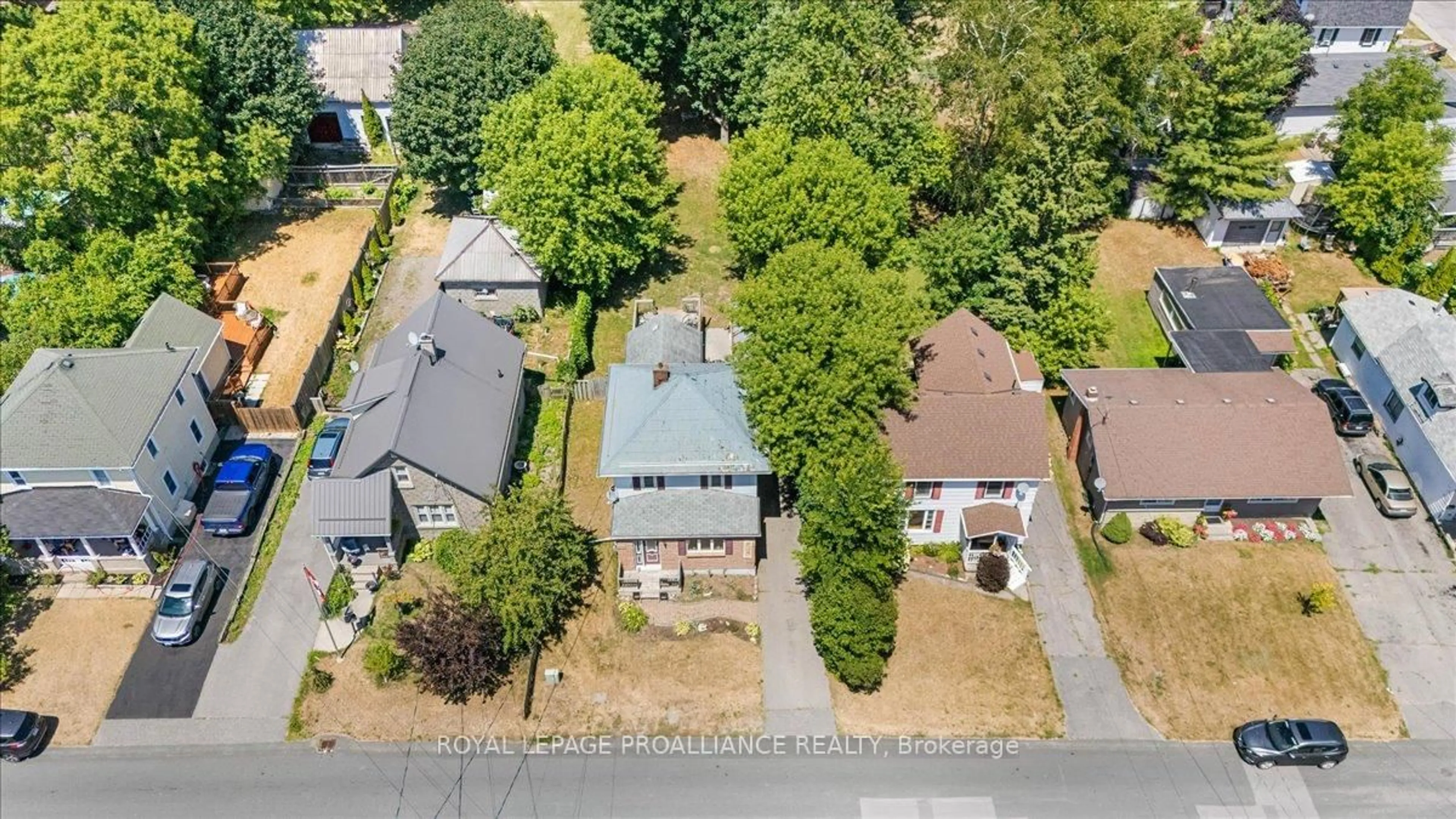 A pic from outside/outdoor area/front of a property/back of a property/a pic from drone, street for 46 Victoria St, Hastings Ontario K0K 2C0