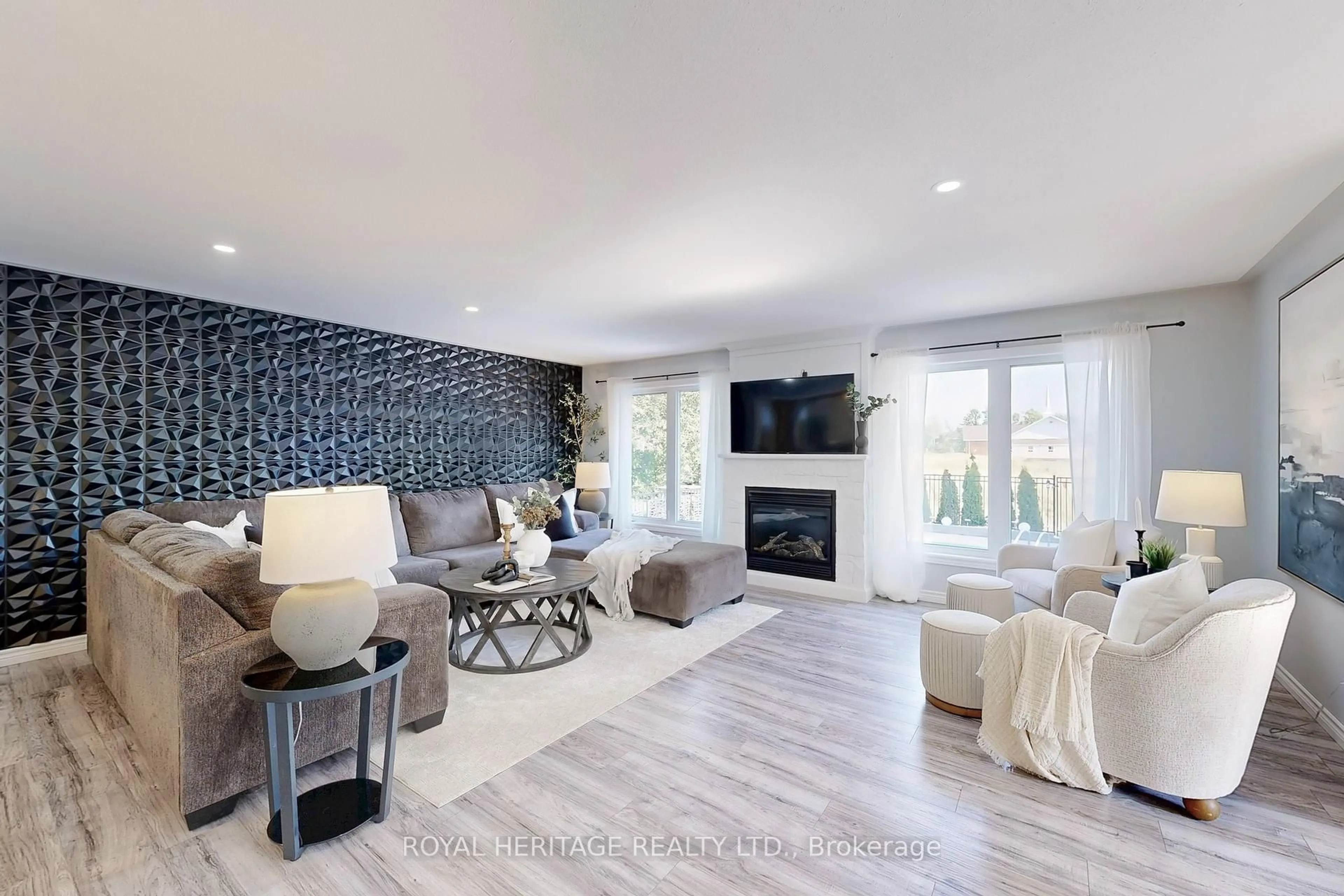 Living room with furniture, unknown for 1749 Keppler Cres, Peterborough West Ontario K9K 2P1