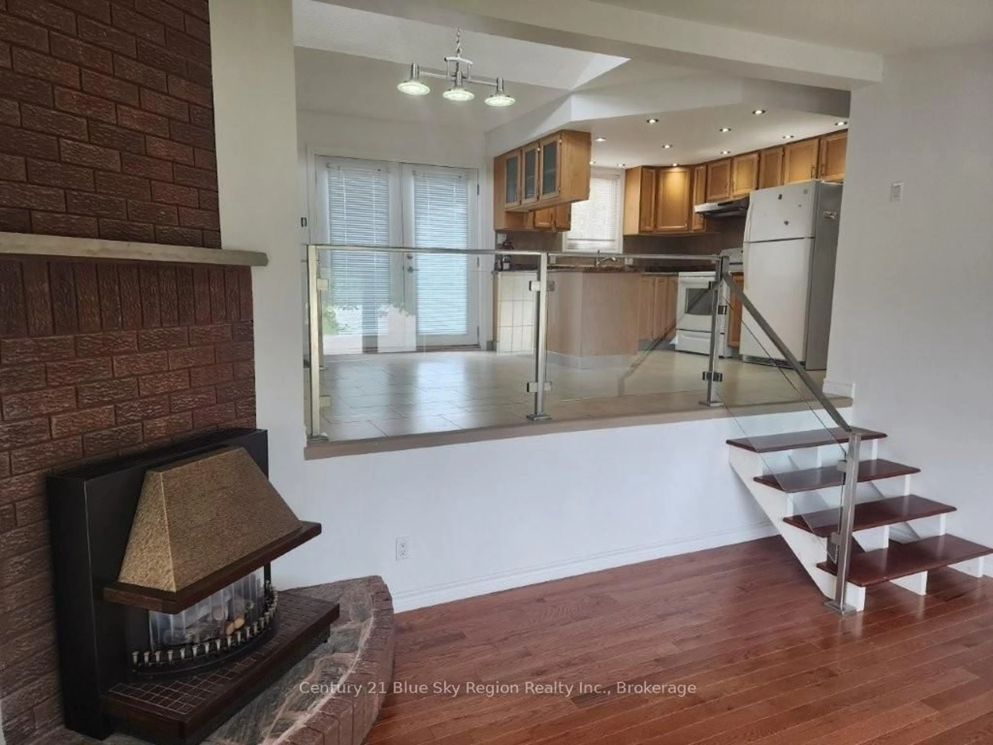 Open concept kitchen, ceramic/tile floor for 385 Ouellette Cres, West Nipissing Ontario P2B 3G4