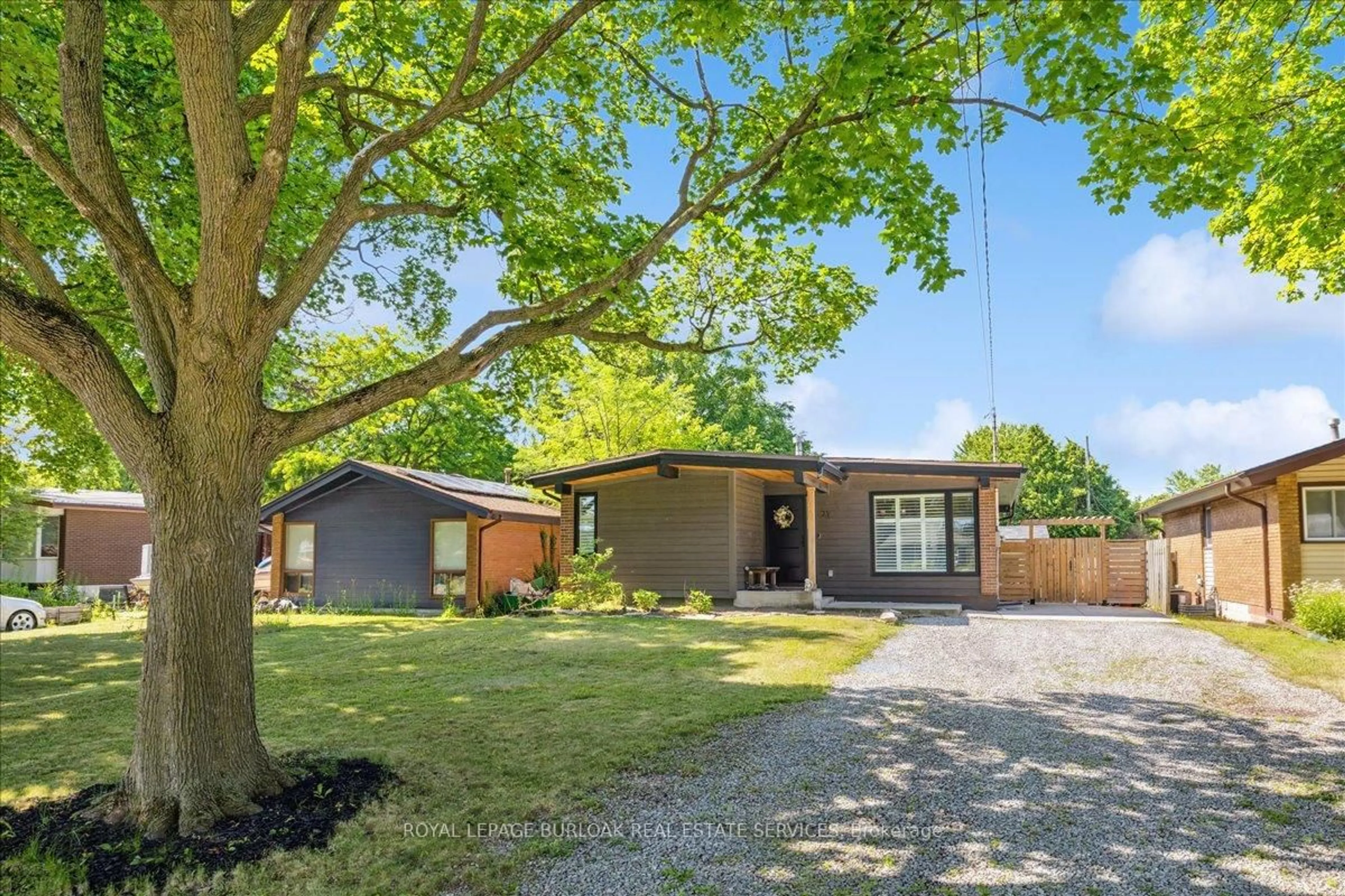 Home with brick exterior material, street for 73 Sanatorium Rd, Hamilton Ontario L9C 1Y4