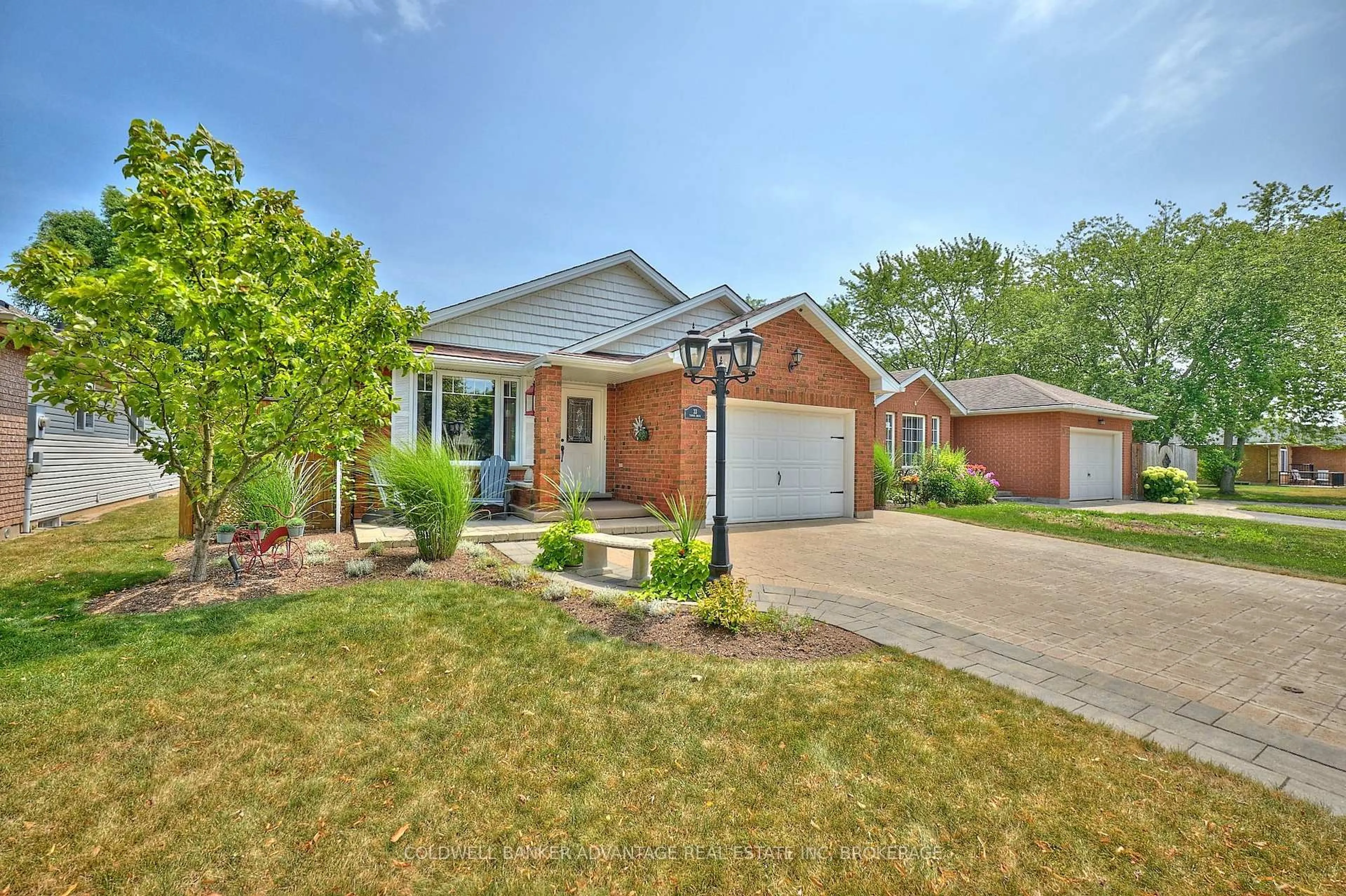 Home with brick exterior material, street for 33 Tanner Dr, Pelham Ontario L0S 1E4