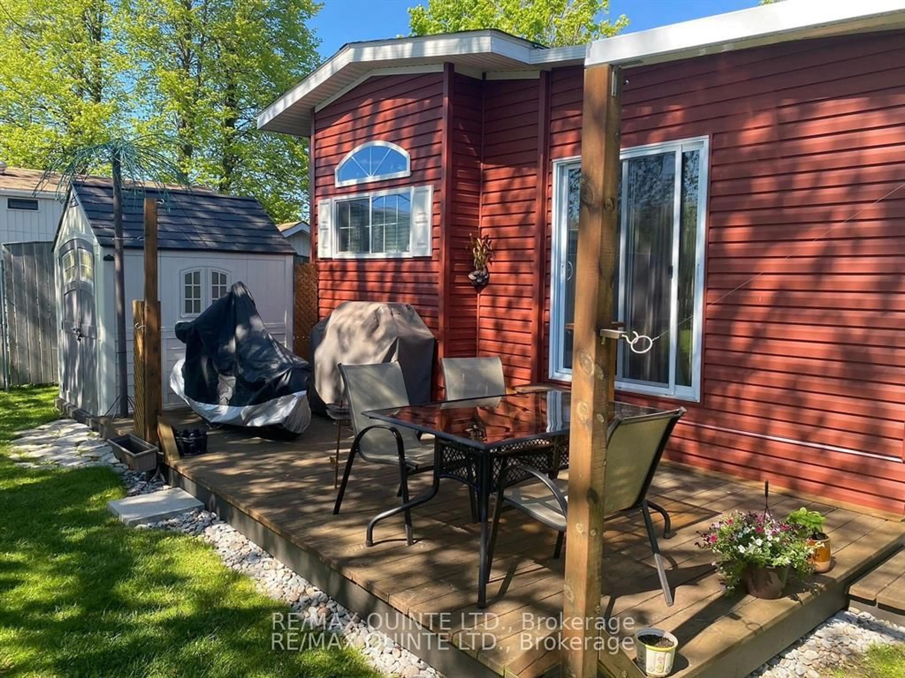 Patio, street for 97 Carter Rd #3, Quinte West Ontario K0K 1L0