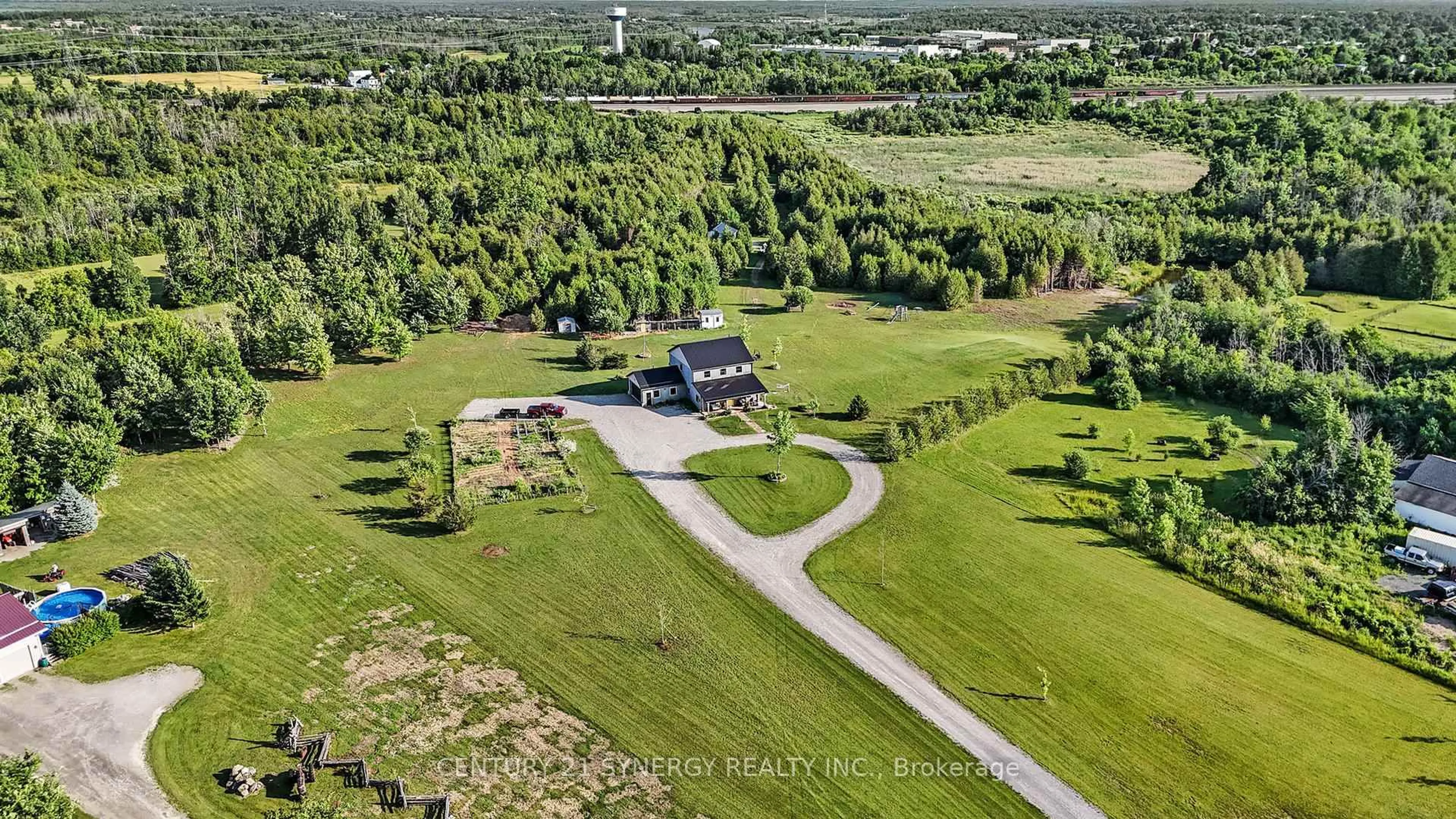 A pic from outside/outdoor area/front of a property/back of a property/a pic from drone, street for 1789 Matheson Dr, Smiths Falls Ontario K7A 5B8