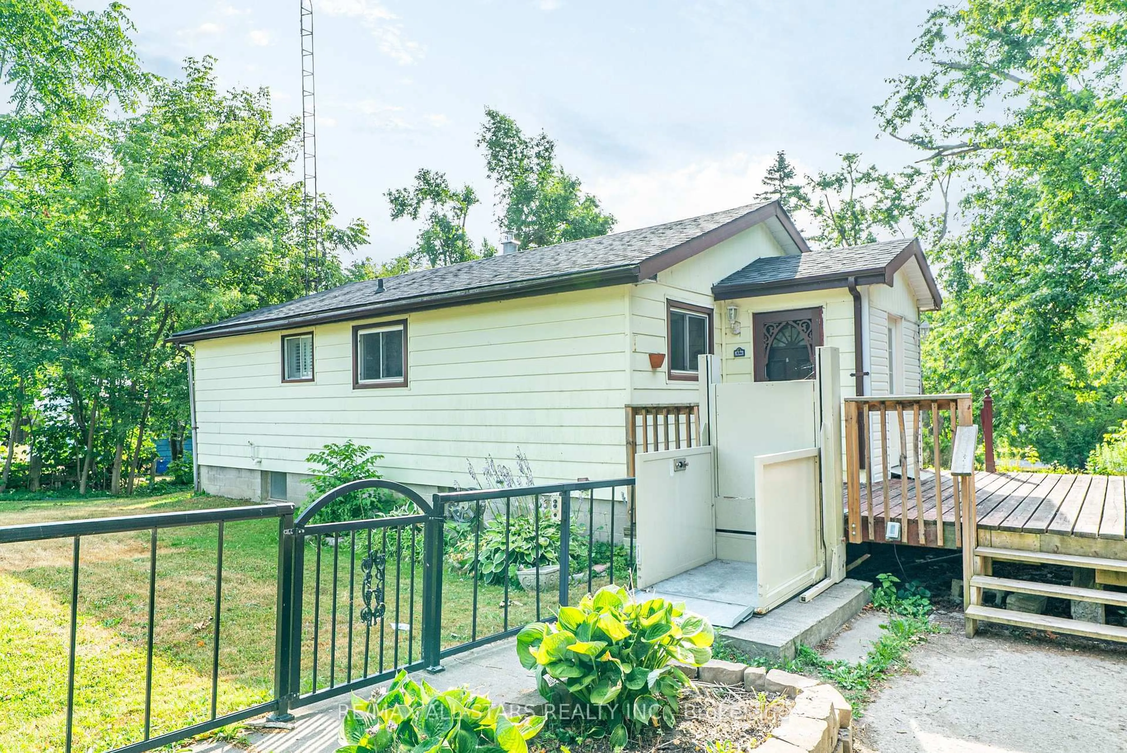 Unknown for 122 Cameron Dr, Kawartha Lakes Ontario K0M 1G0