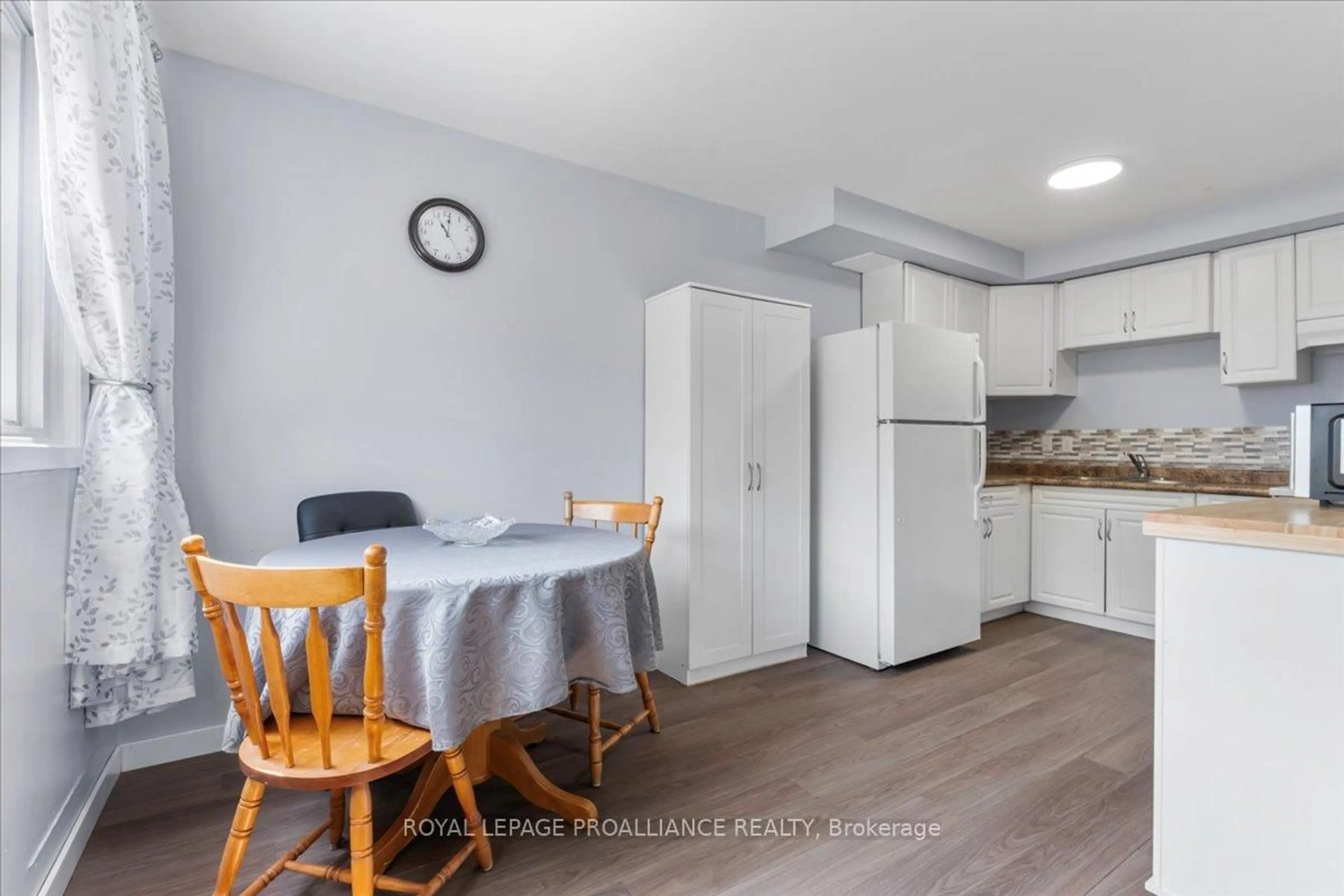 Standard kitchen, unknown for 15 Tracey Park Dr #12, Belleville Ontario K8P 4R4