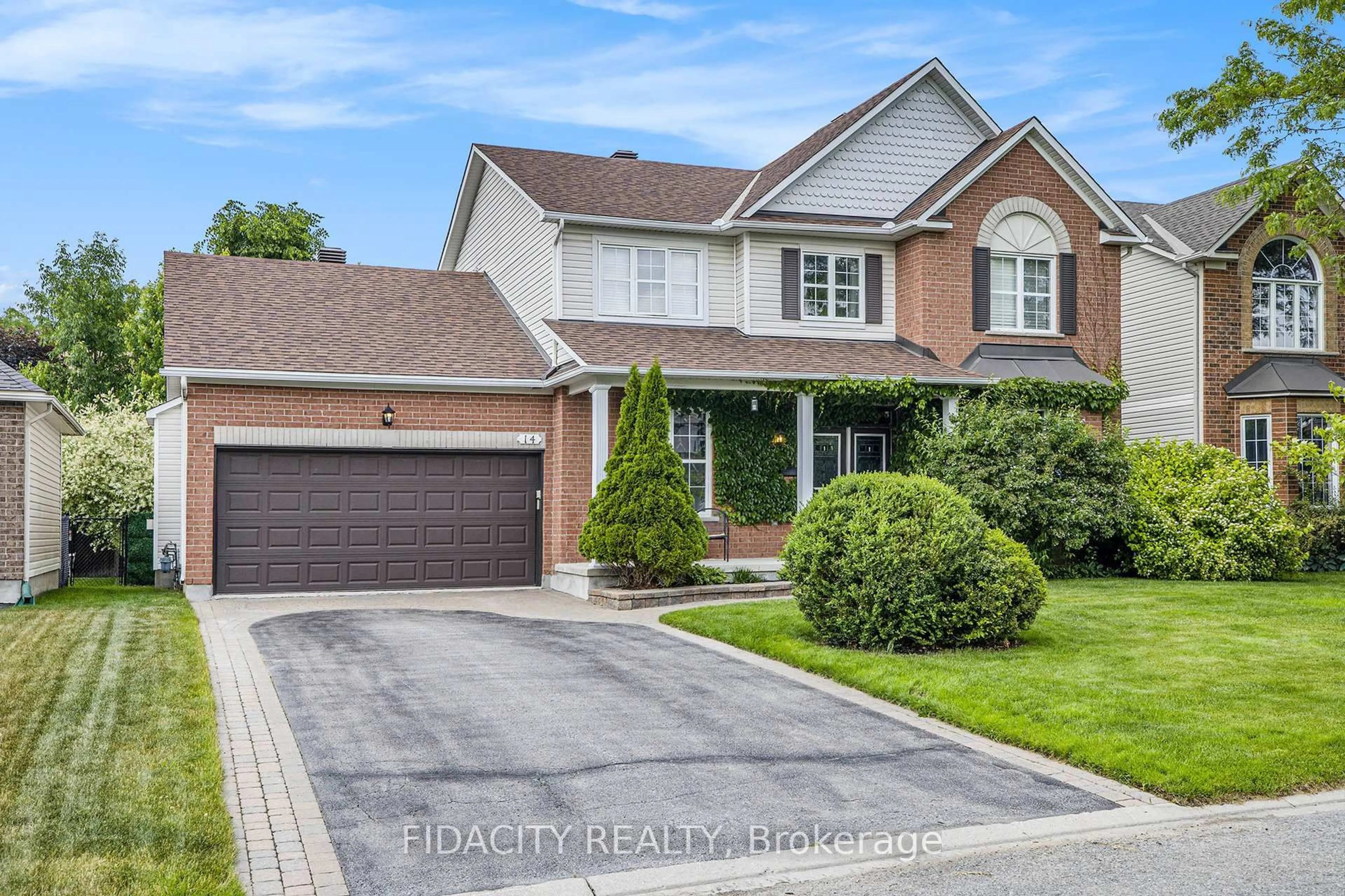 Home with brick exterior material, street for 14 Franklin Cathcart Cres, Stittsville Ontario K2S 2A7