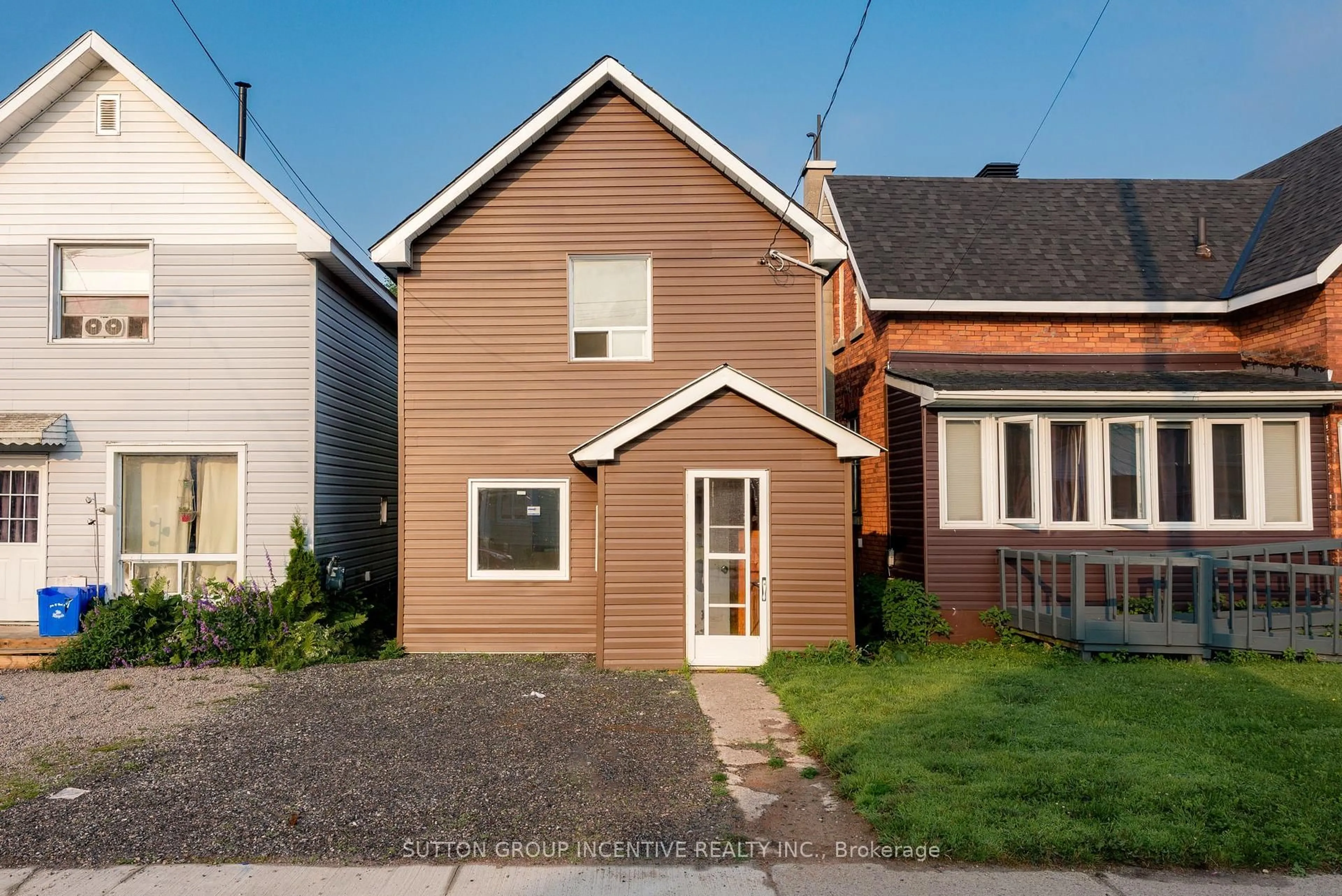 Home with brick exterior material, street for 143 Sixth Ave, North Bay Ontario P1B 3P1