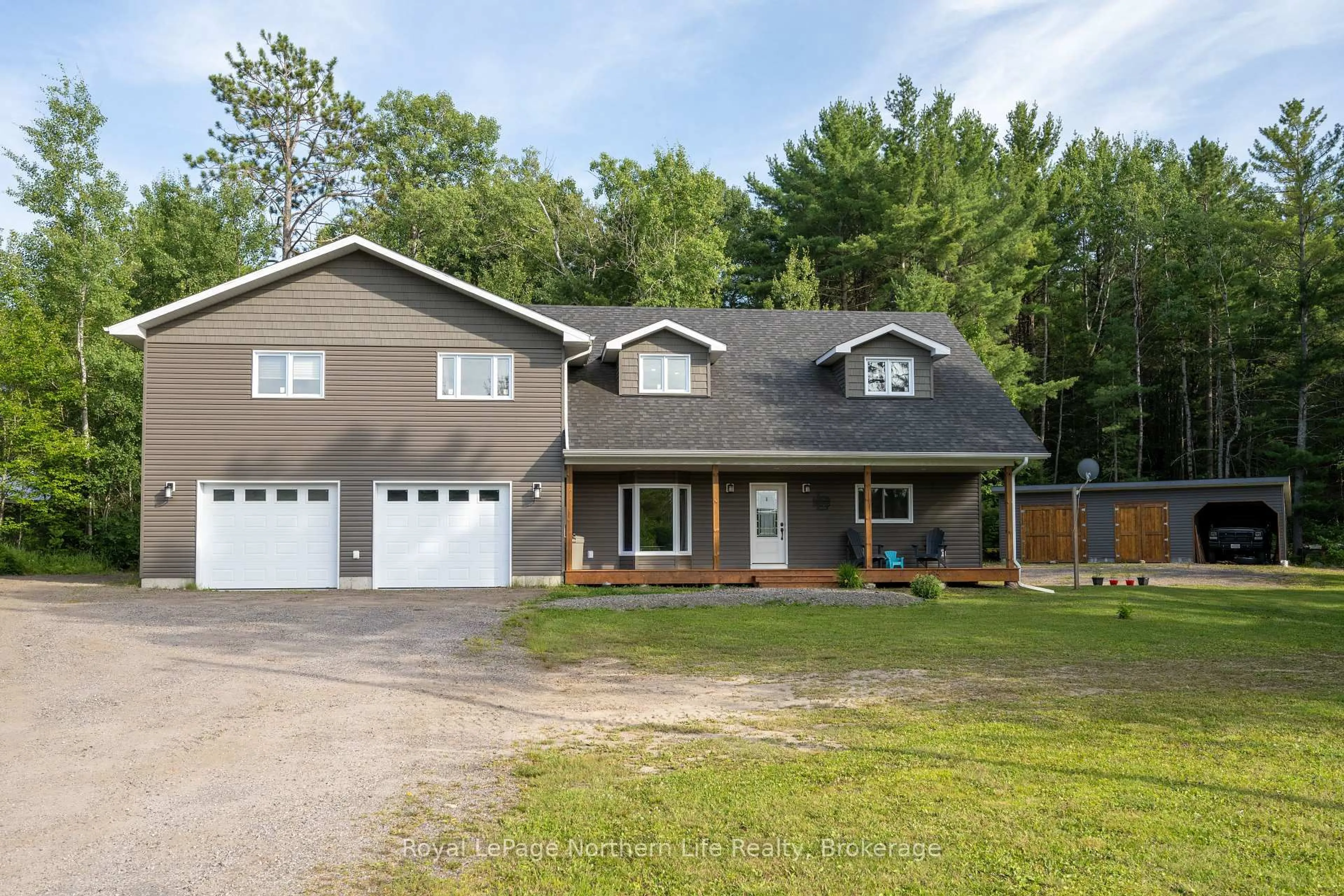 Home with vinyl exterior material, unknown for 1109 Highway 94, East Ferris Ontario P0H 1K0
