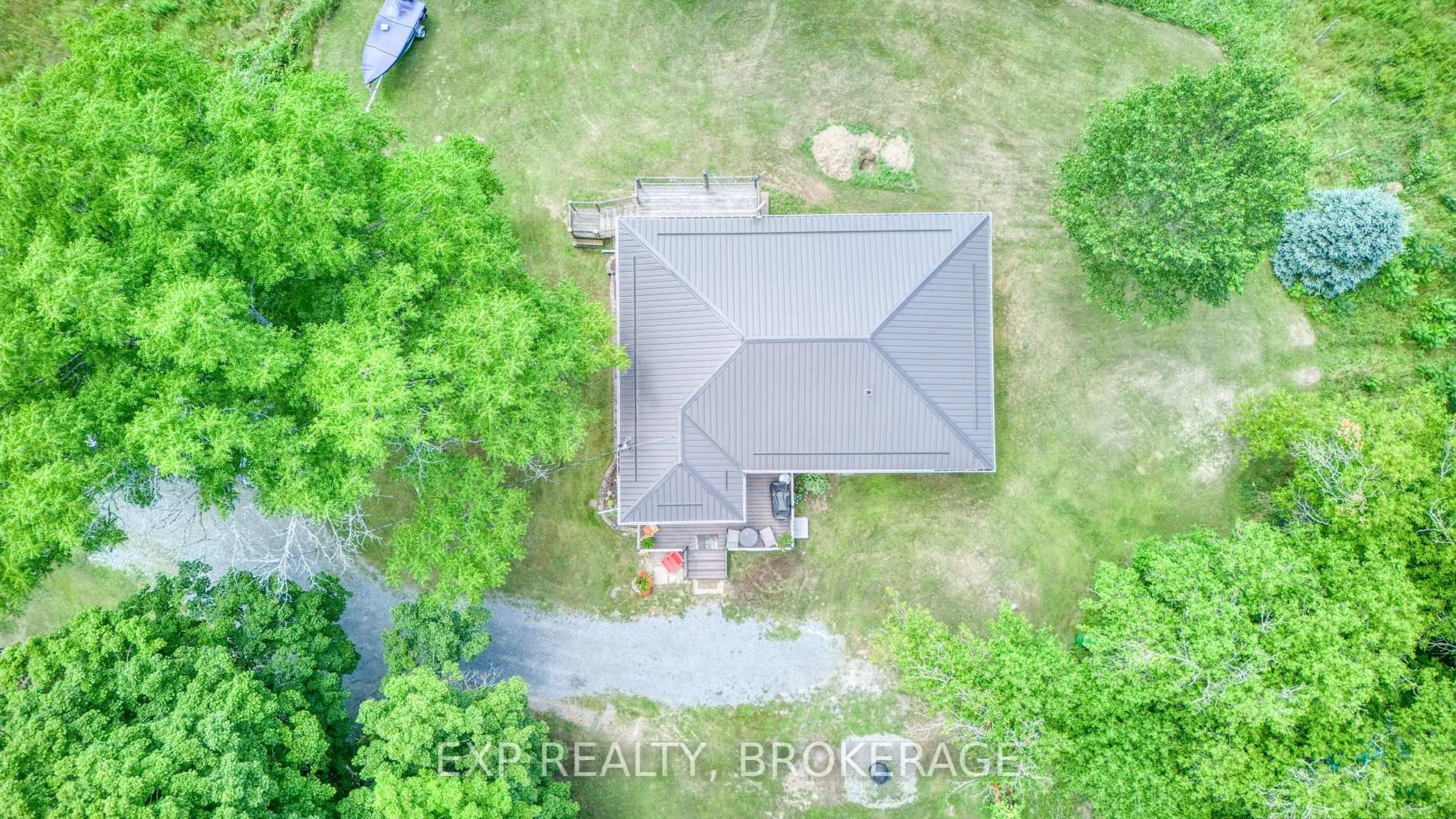 A pic from outside/outdoor area/front of a property/back of a property/a pic from drone, unknown for 3069C FIFTH LAKE Rd, Parham Ontario K0H 2K0