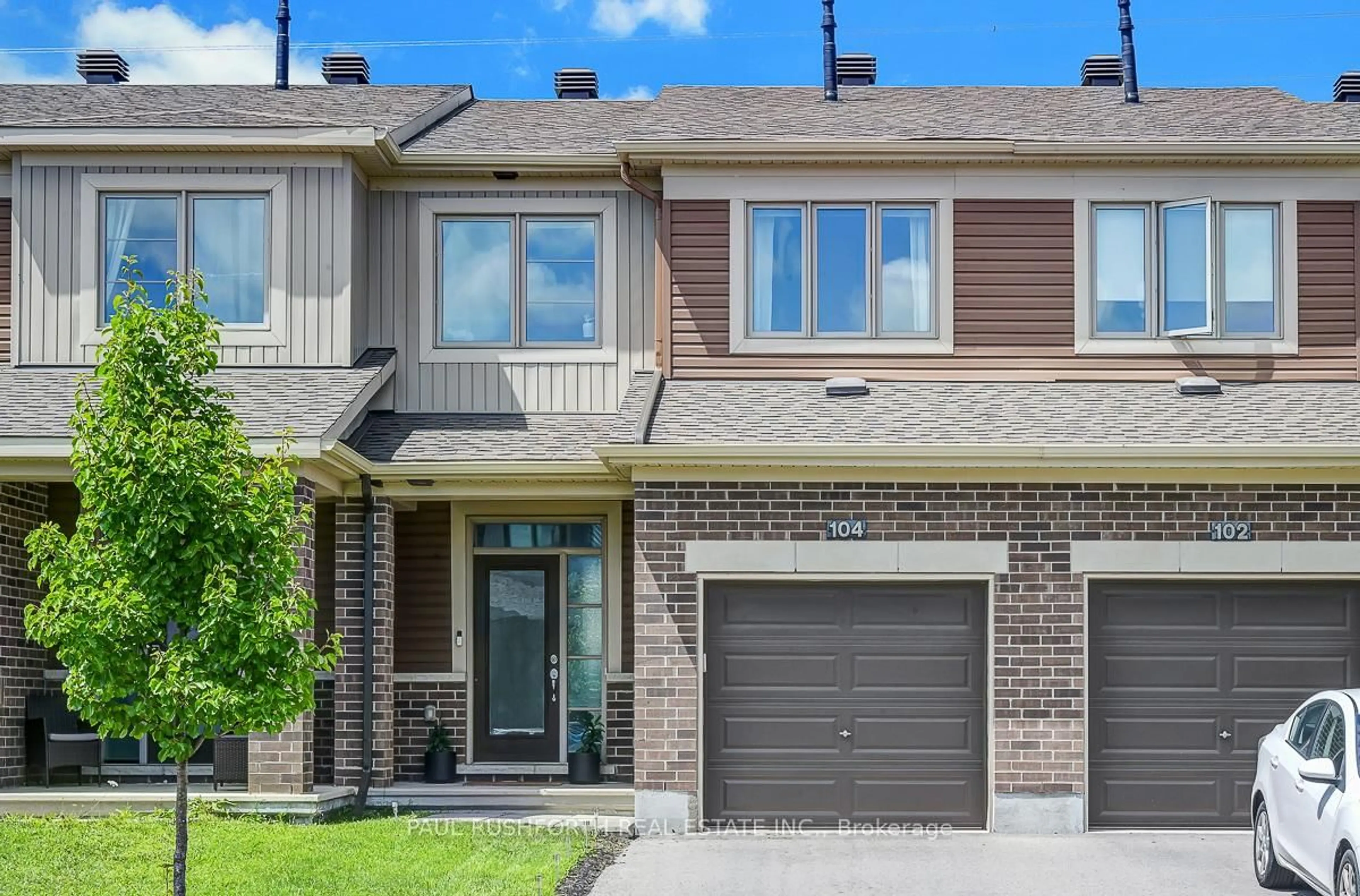 Home with brick exterior material, street for 104 Livorno Crt, Ottawa Ontario K4A 1J1