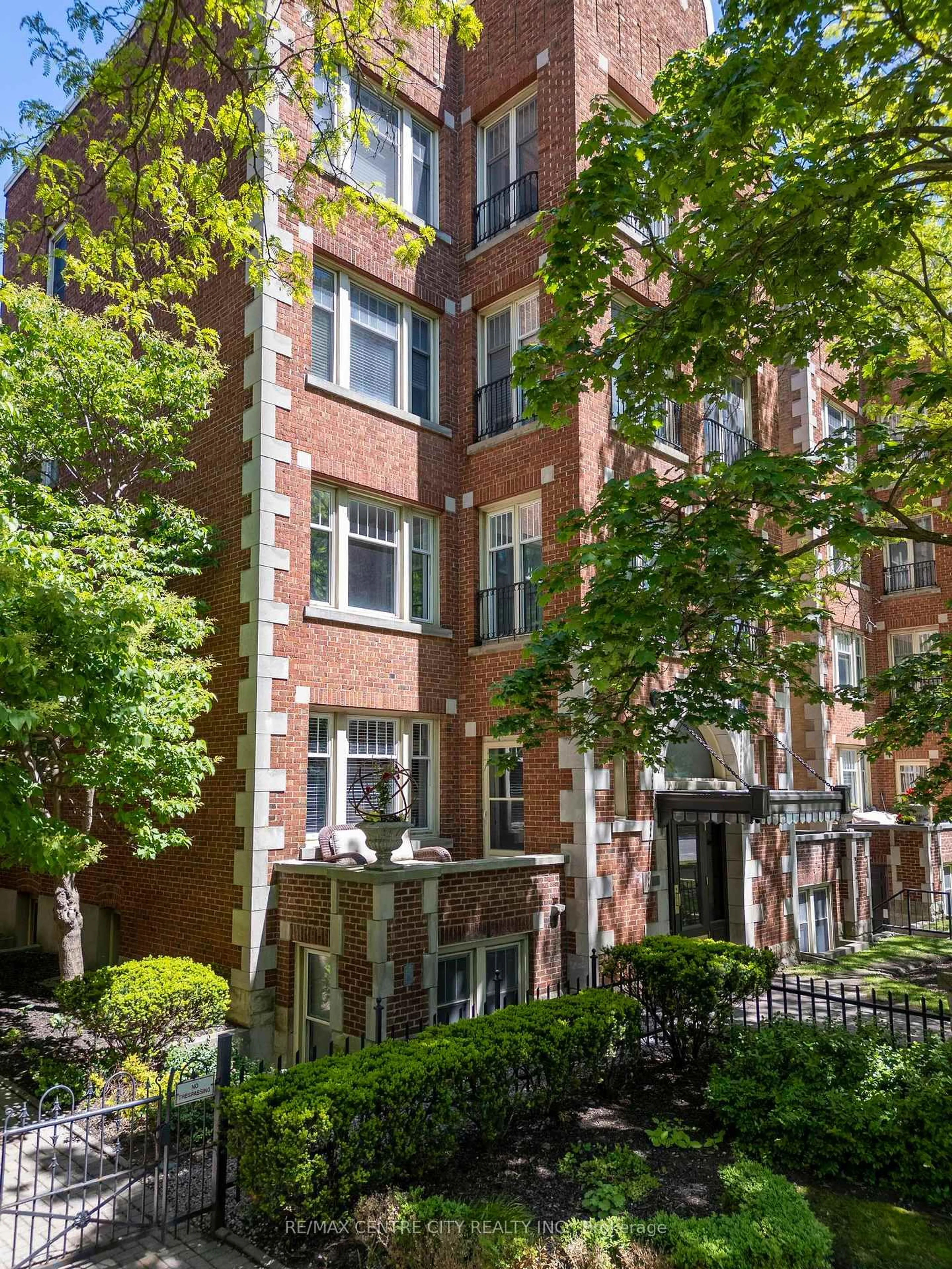 Home with brick exterior material, street for 280 Queens Ave #401, London East Ontario N6B 1X3