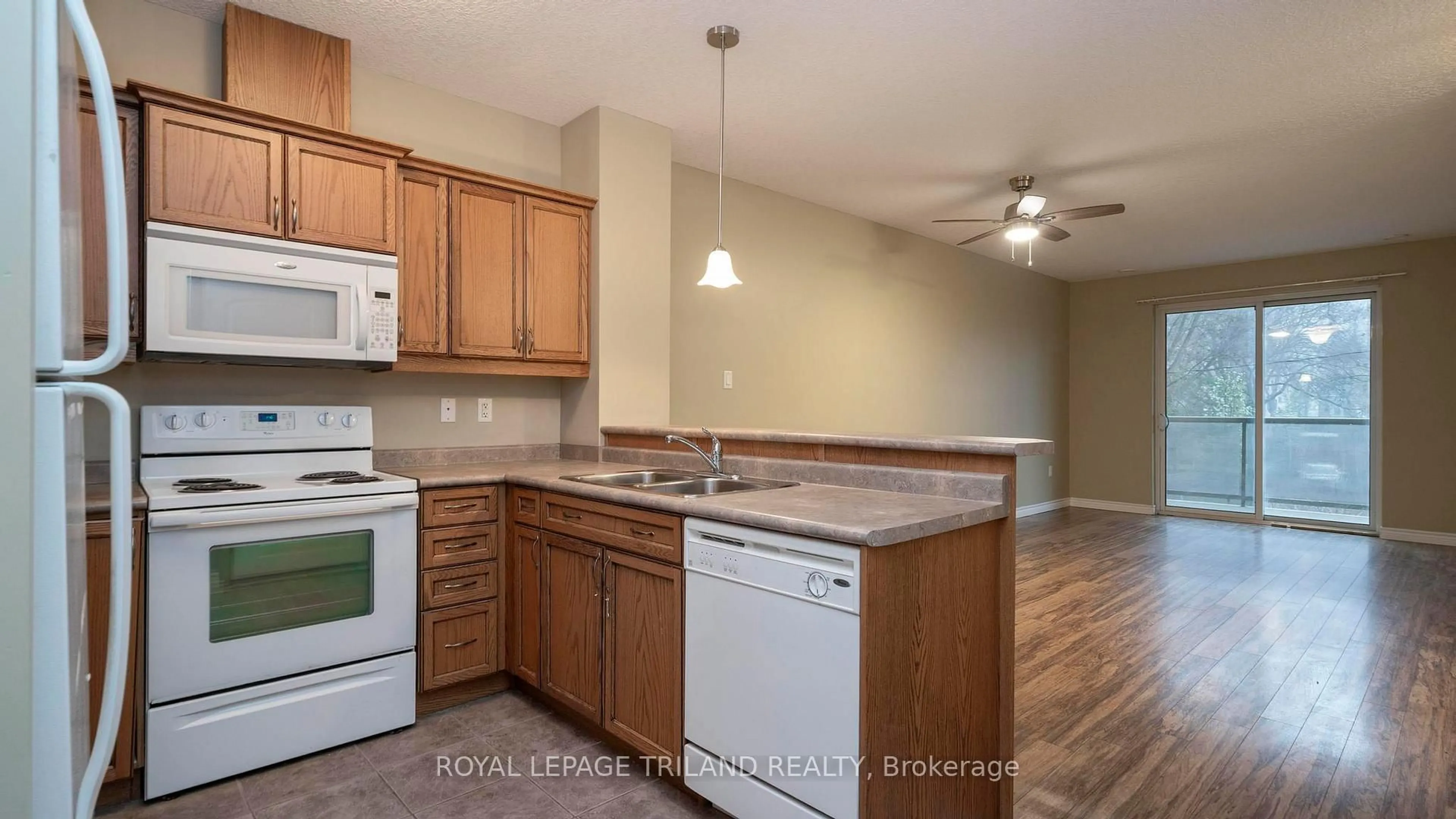 Standard kitchen, unknown for 435 COLBORNE St #203, London East Ontario N6B 2T2