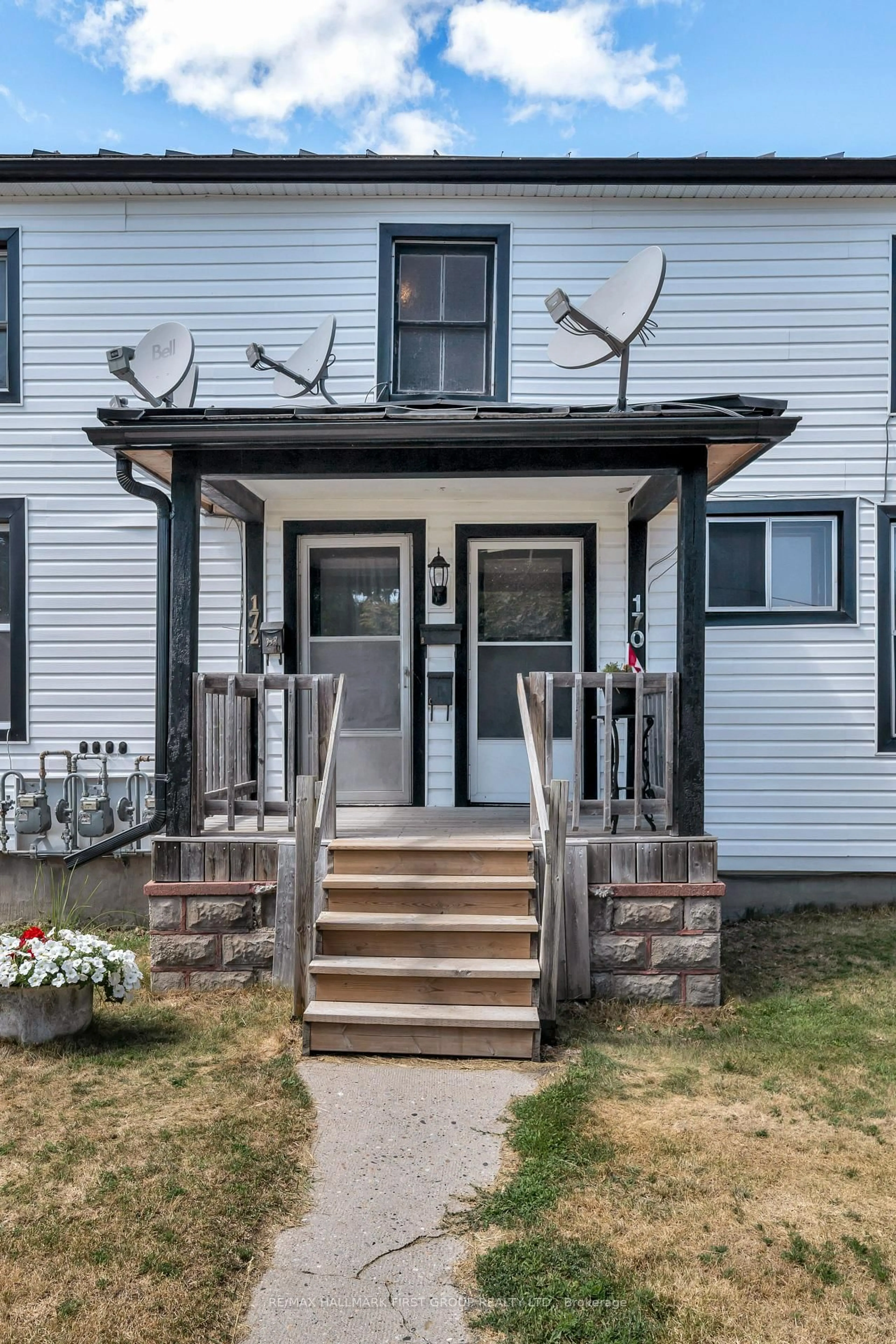 Unknown for 170-172 Blake St, Cobourg Ontario K9A 2K5