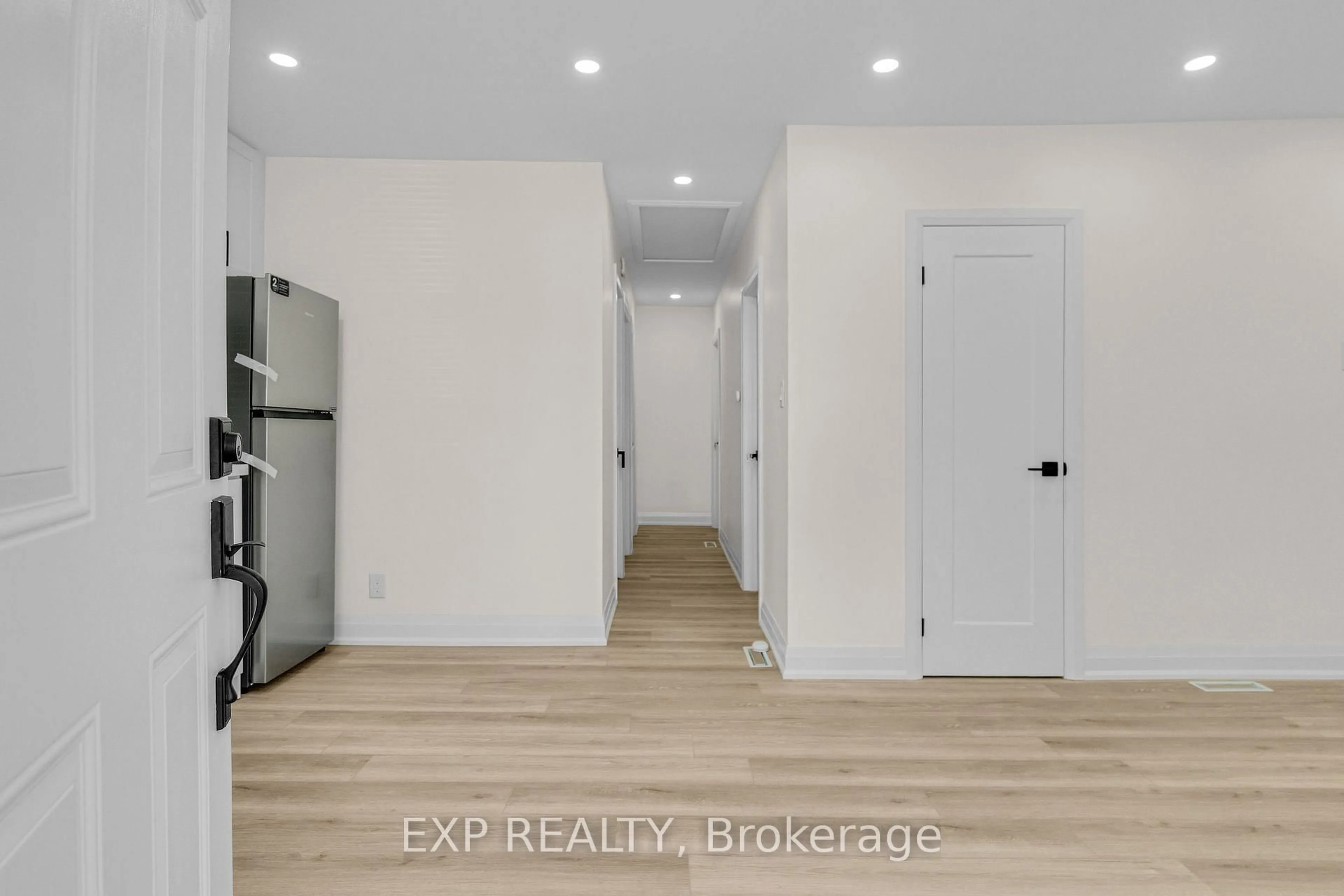 Unknown for 182 Beach Rd, Hamilton Ontario L8L 4A7