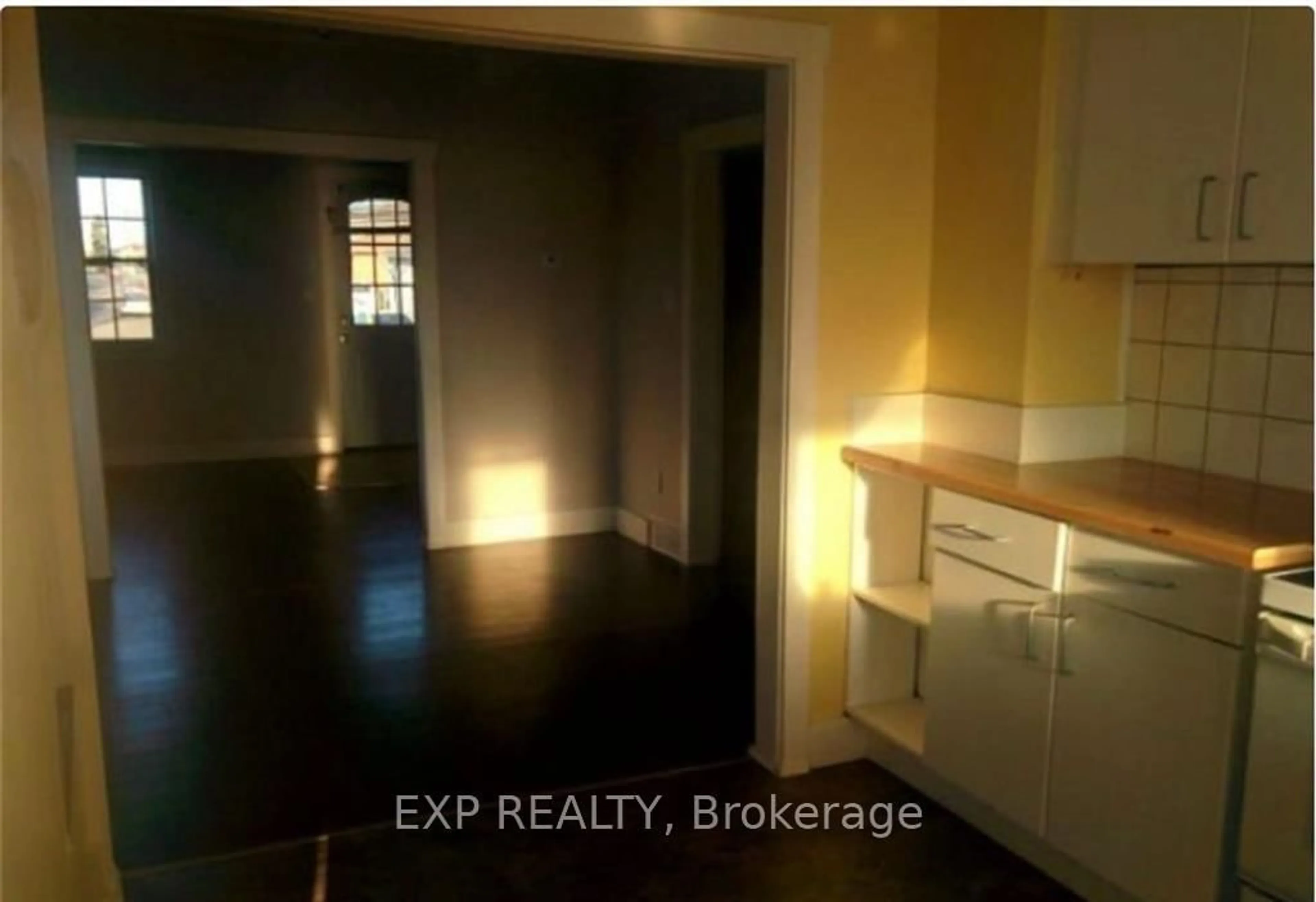 A pic of a room for 71 Parkview Rd, St. Catharines Ontario L2M 5S3