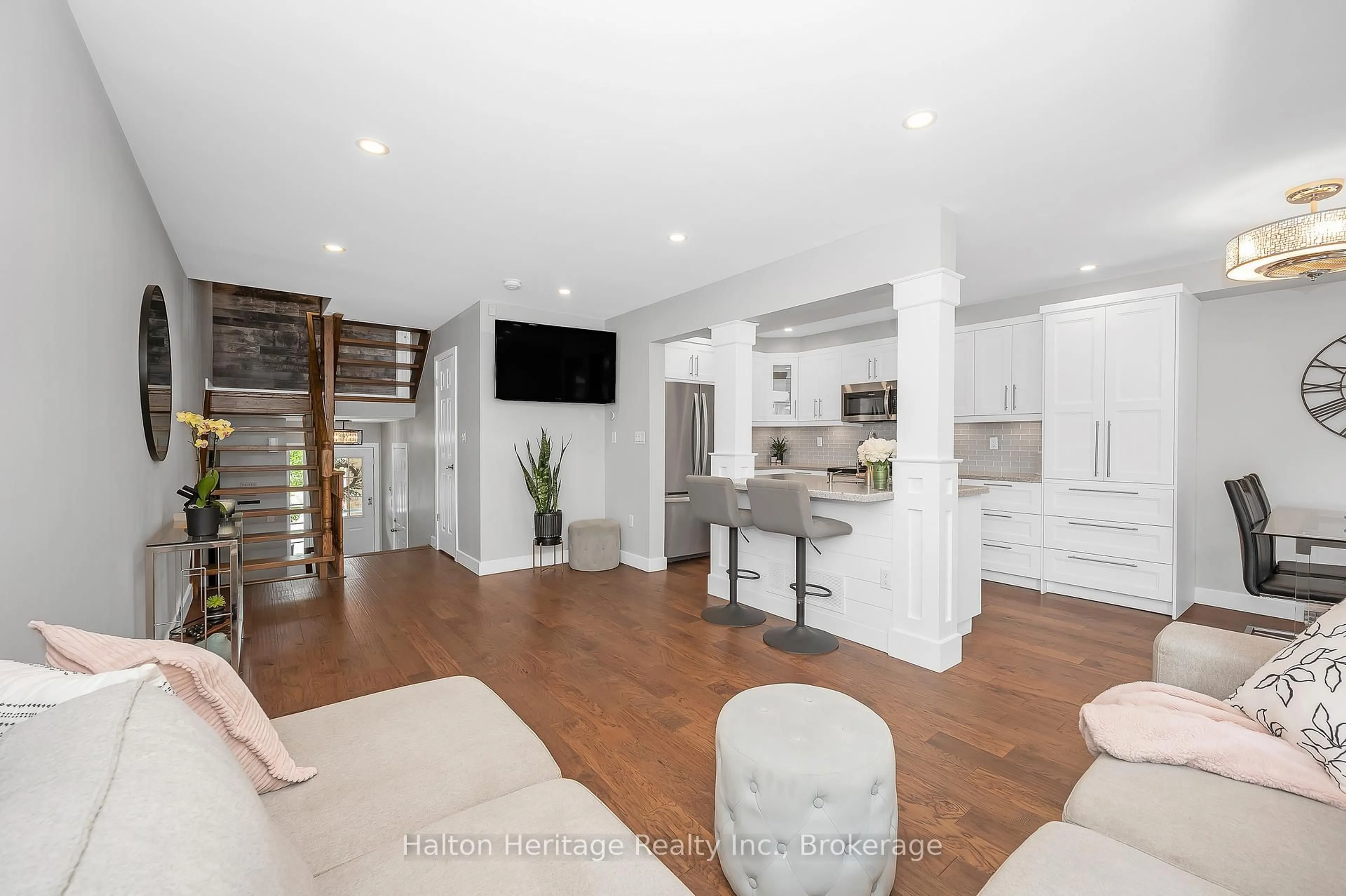 Open concept kitchen, unknown for 485 Green Rd #67, Hamilton Ontario L8G 2Z9