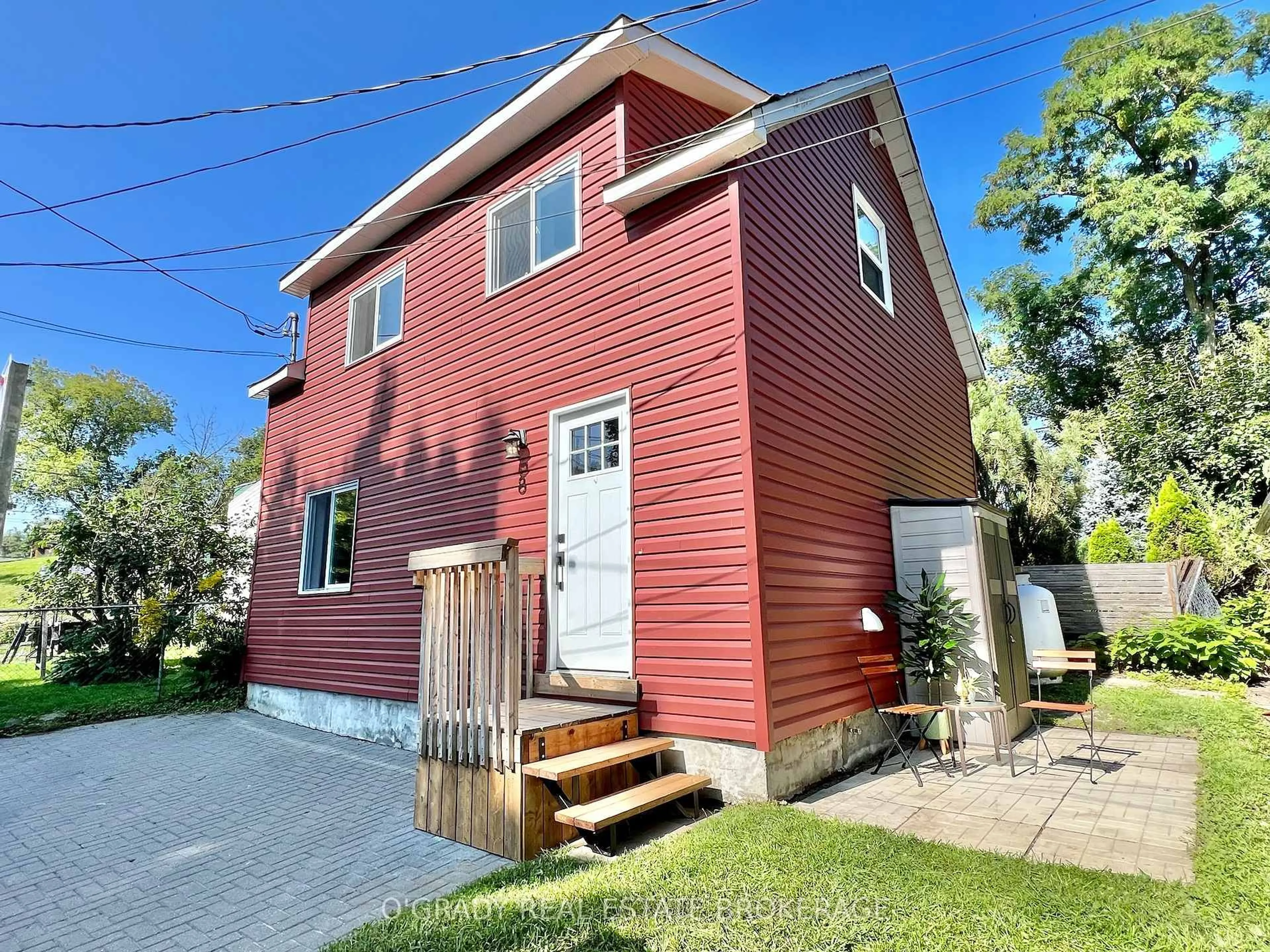 Unknown for 8 Edward Lane, Brockville Ontario K6V 5K5