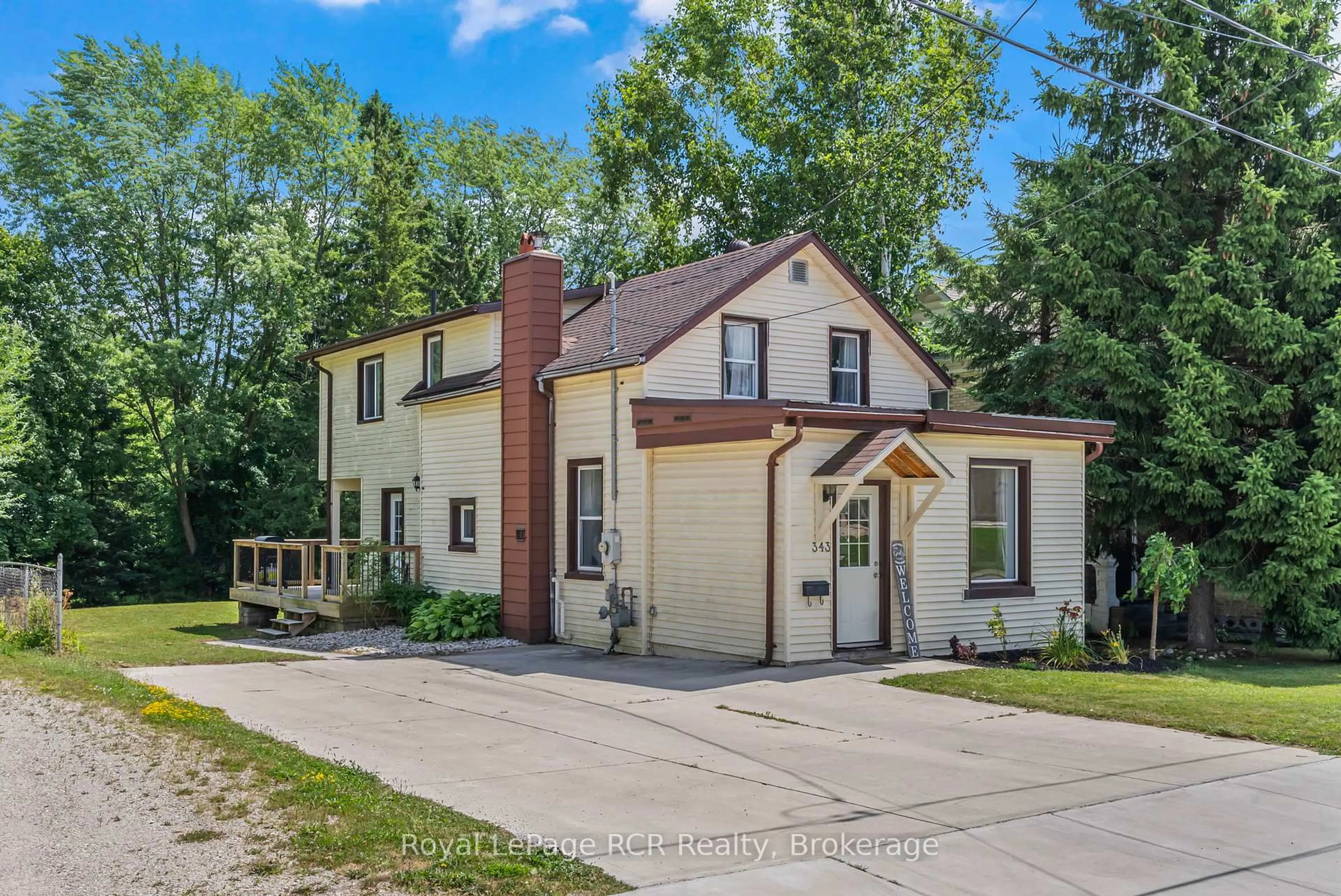 Home with brick exterior material, street for 343 10th Ave, Hanover Ontario N4N 2N4