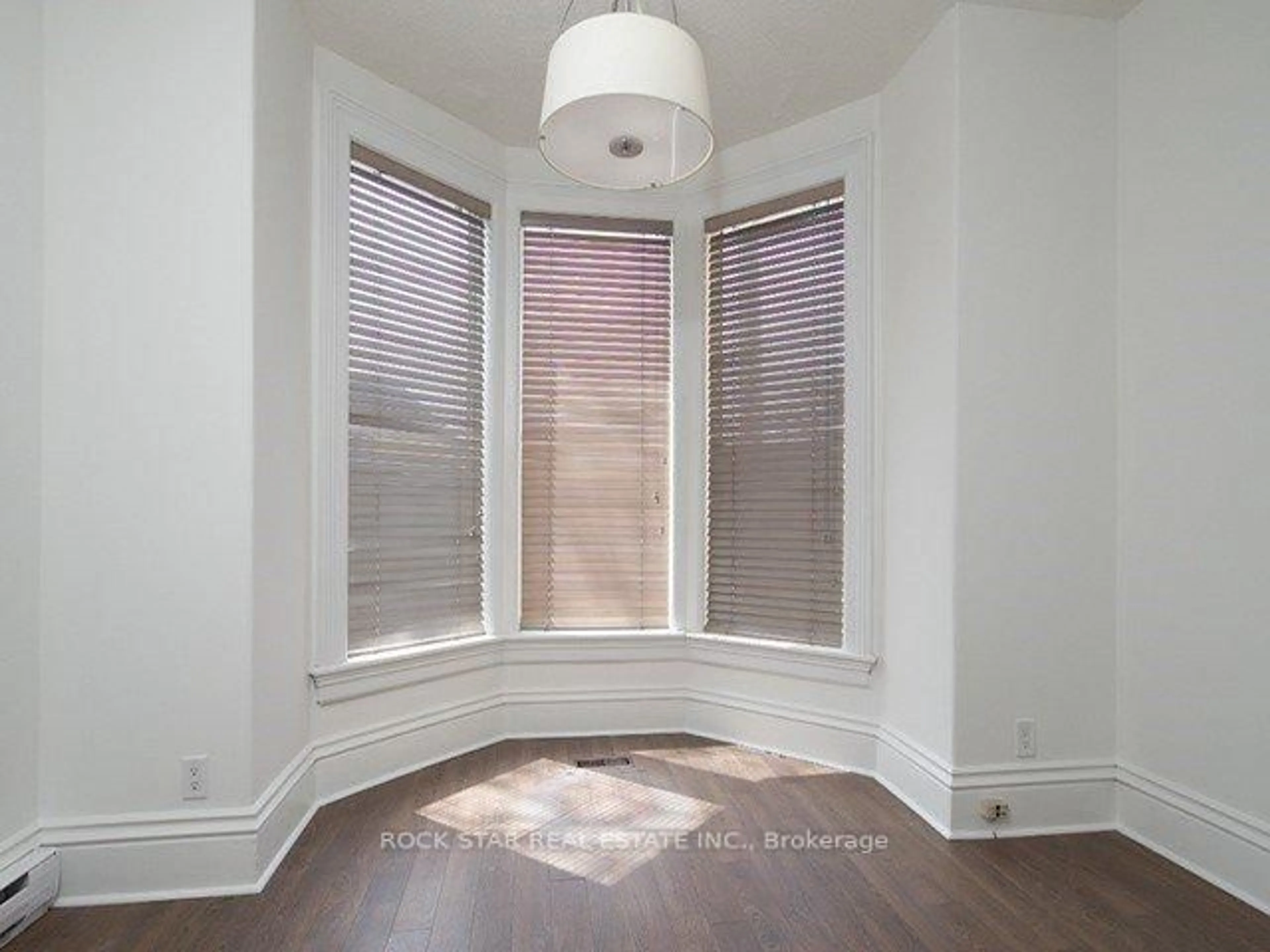 A pic of a room for 111 Ainslie St, Cambridge Ontario N1R 3P2
