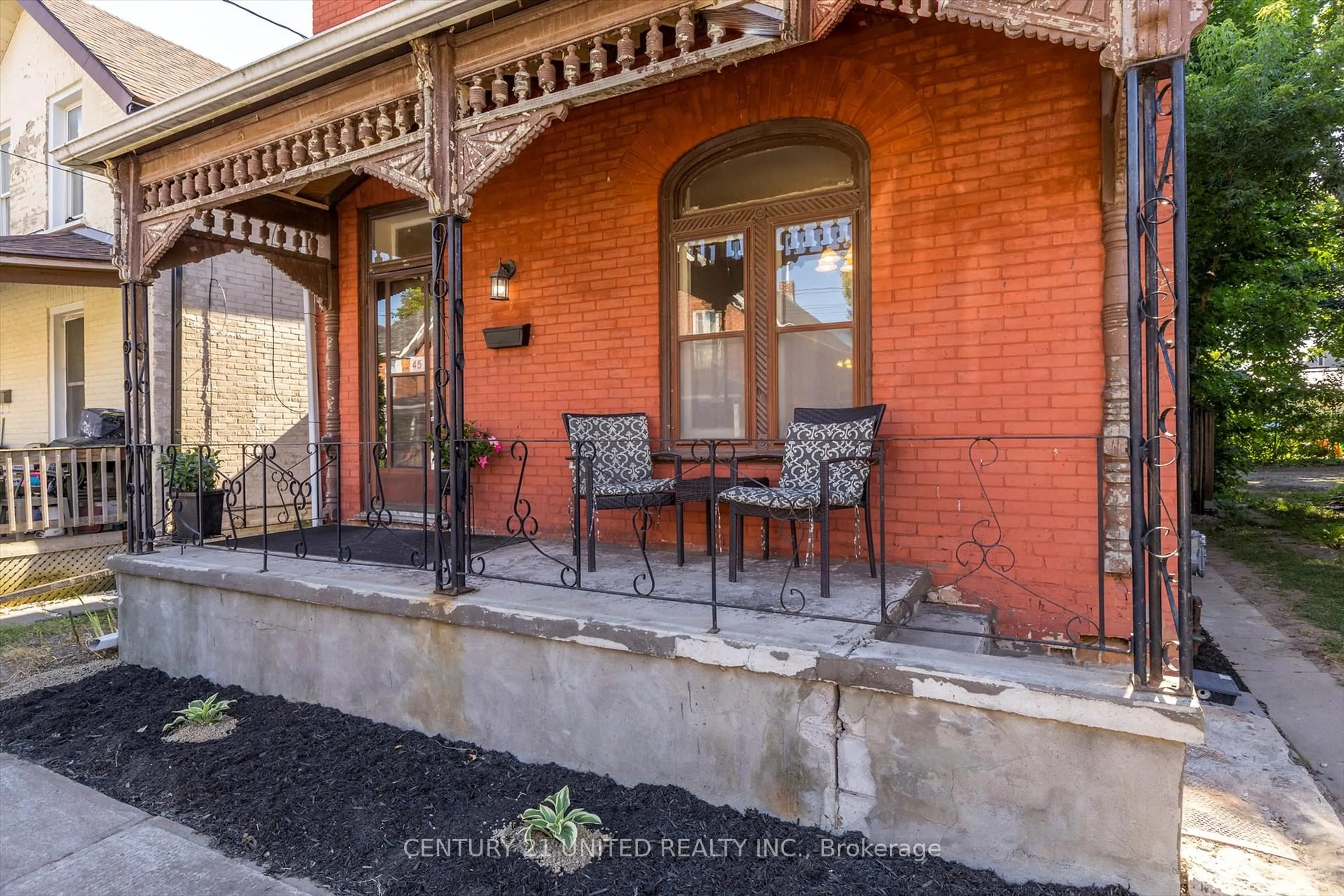 Patio, street for 45 Lafayette Ave, Peterborough Central Ontario K9J 5C1