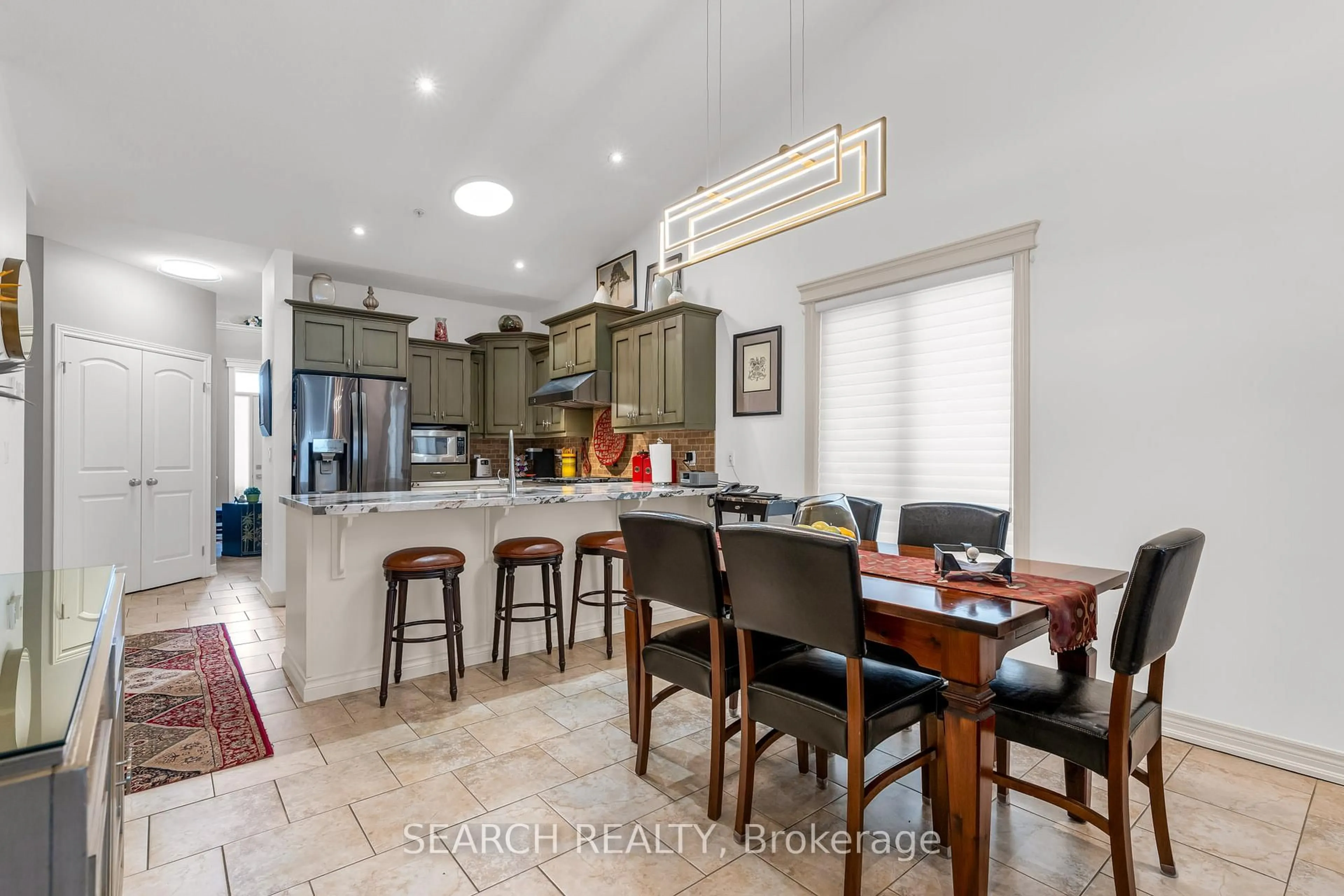 Open concept kitchen, ceramic/tile floor for 54 VIDEL Cres, St. Catharines Ontario L2S 2R4