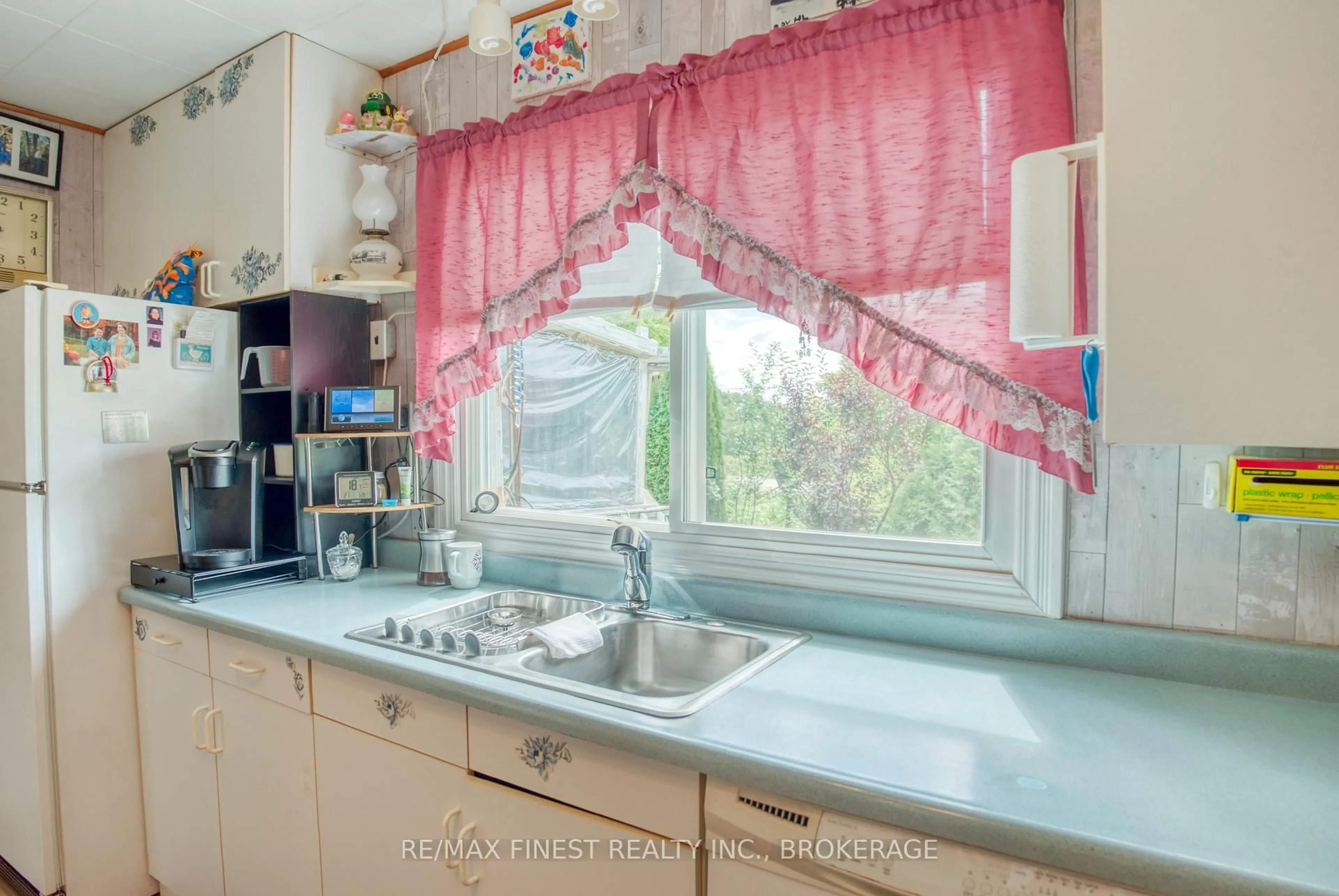 Standard kitchen, unknown for 30530 Highway 7, Arden Ontario K0H 1B0