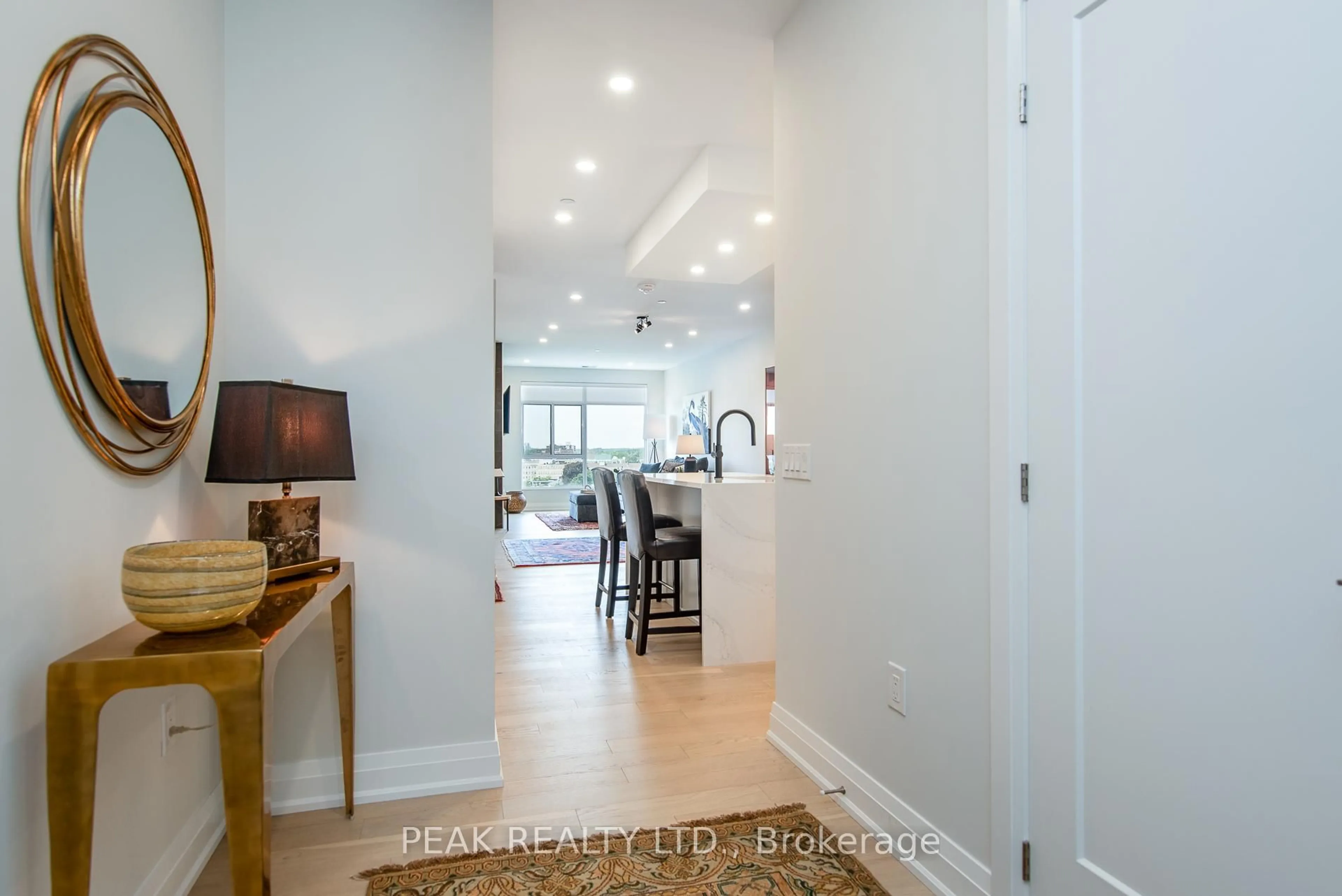 Indoor entryway for 71 Wyndham St #1106, Guelph Ontario N1E 5R3