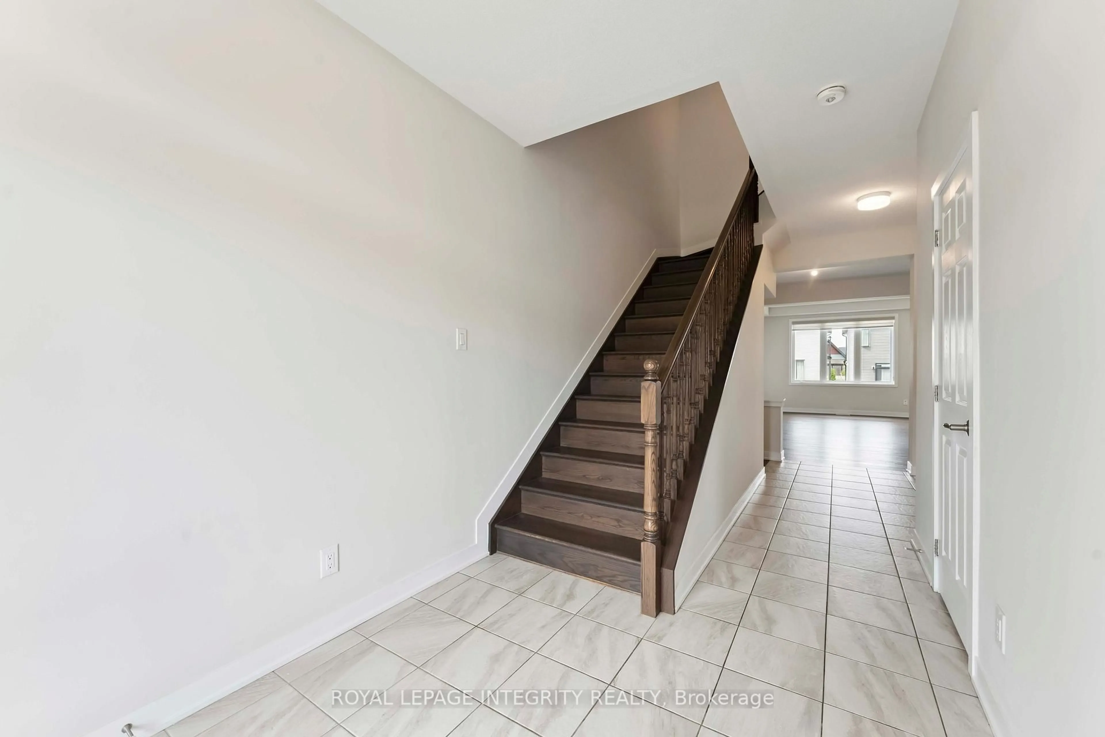 Unknown for 227 Ormiston Cres, Ottawa Ontario K2J 7E3