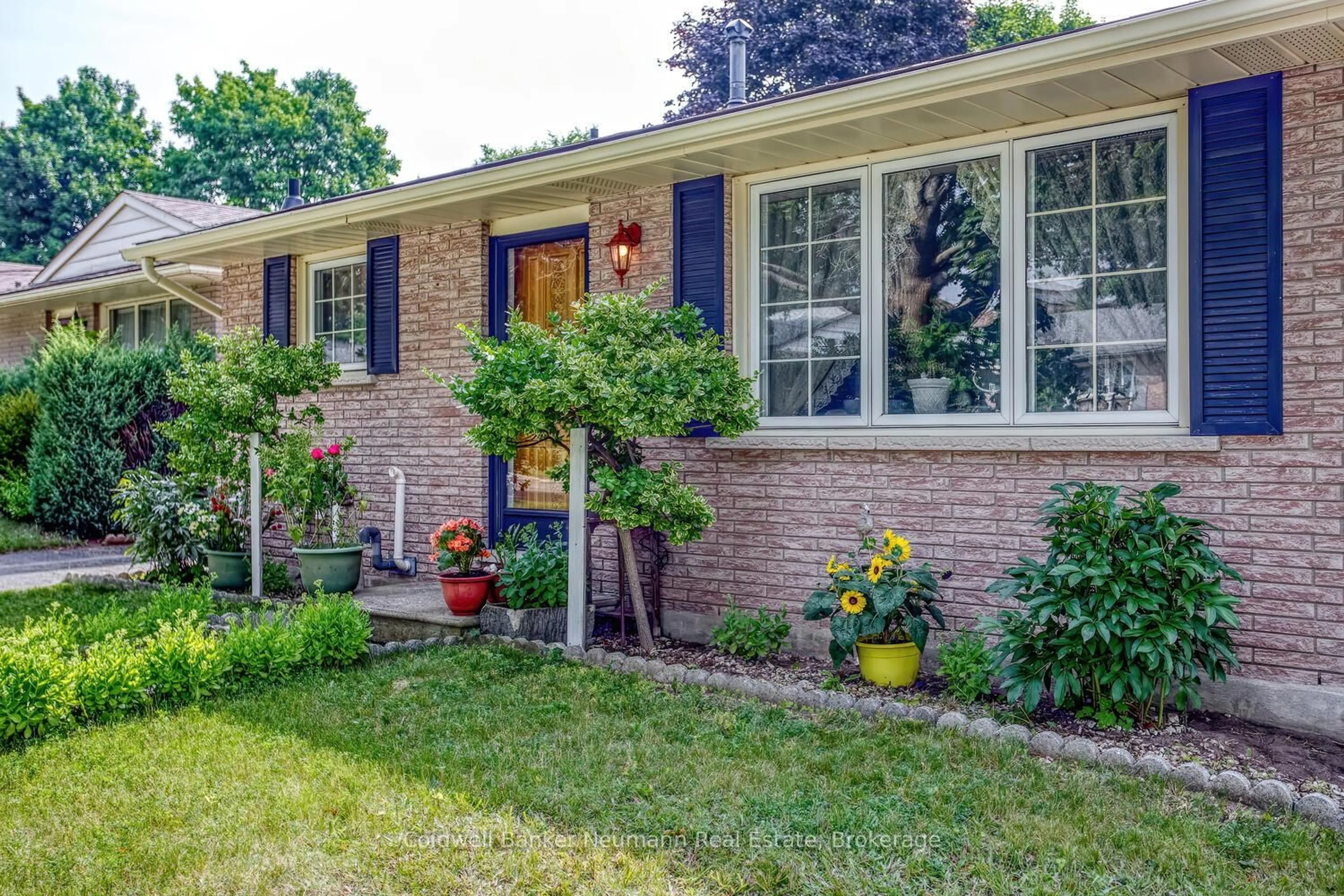 Home with brick exterior material, street for 169 Country Club Dr, Guelph Ontario N1E 3K8