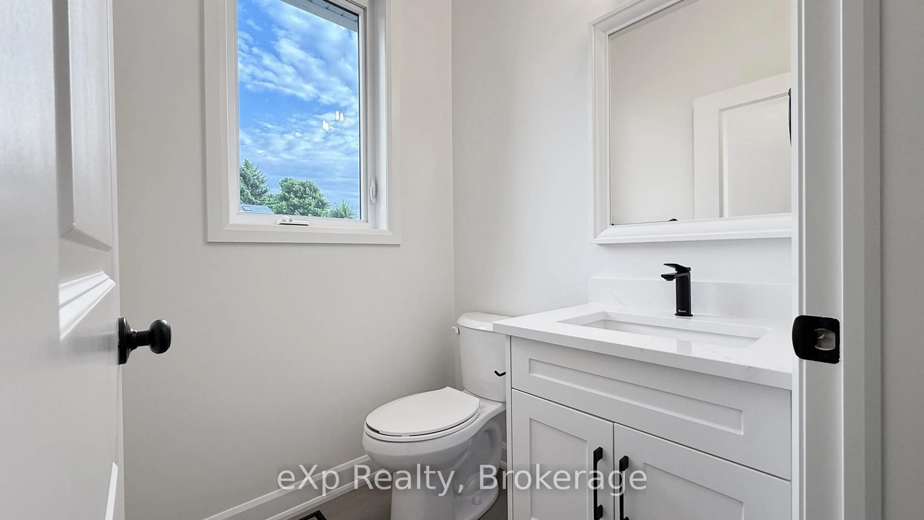 Standard bathroom, ceramic/tile floor for 12 Janet St, South Bruce Ontario N0G 2S0