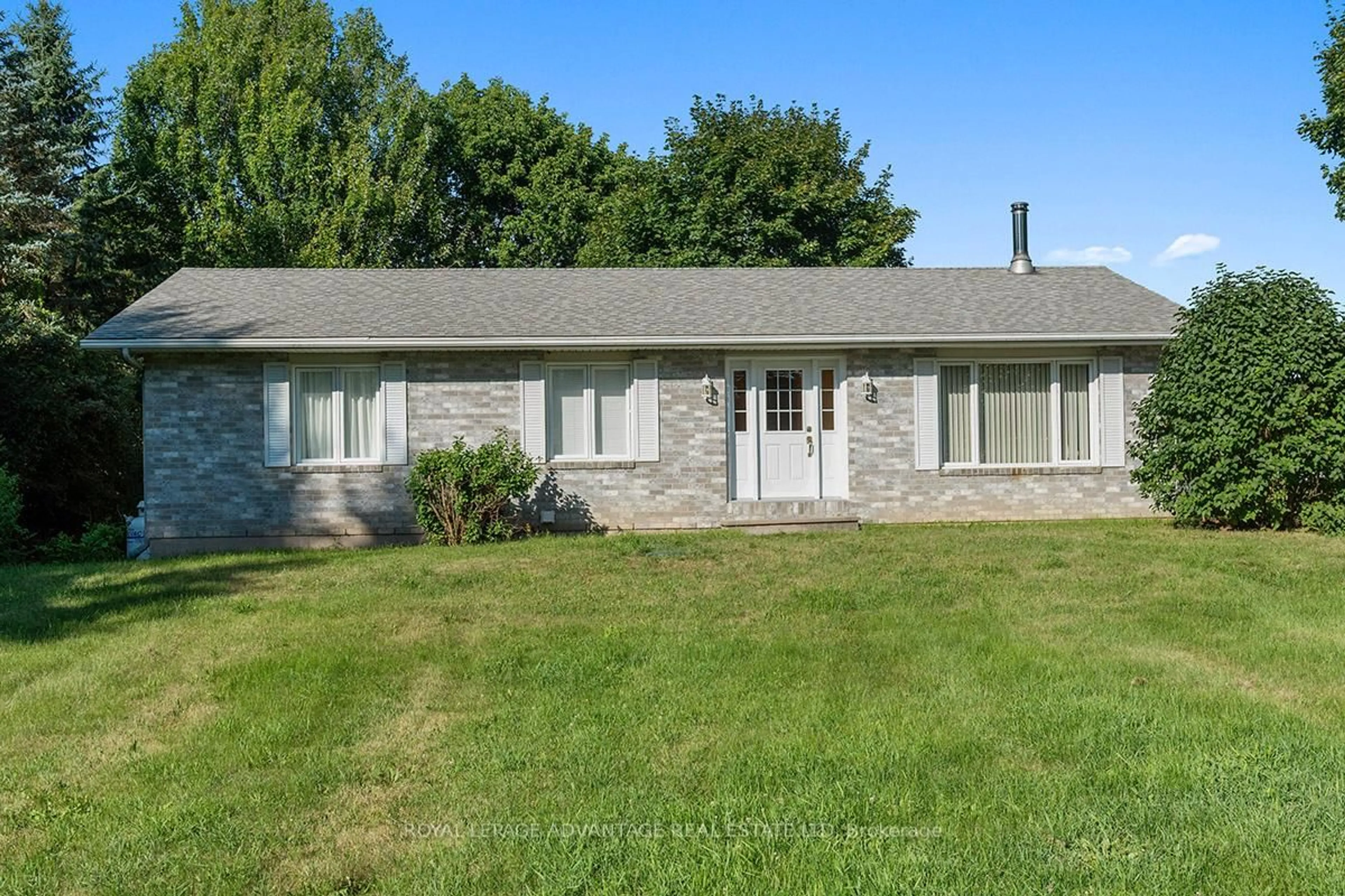 Home with vinyl exterior material, street for 6101 Burritts Rapids Rd, Merrickville-Wolford Ontario K0G 1N0