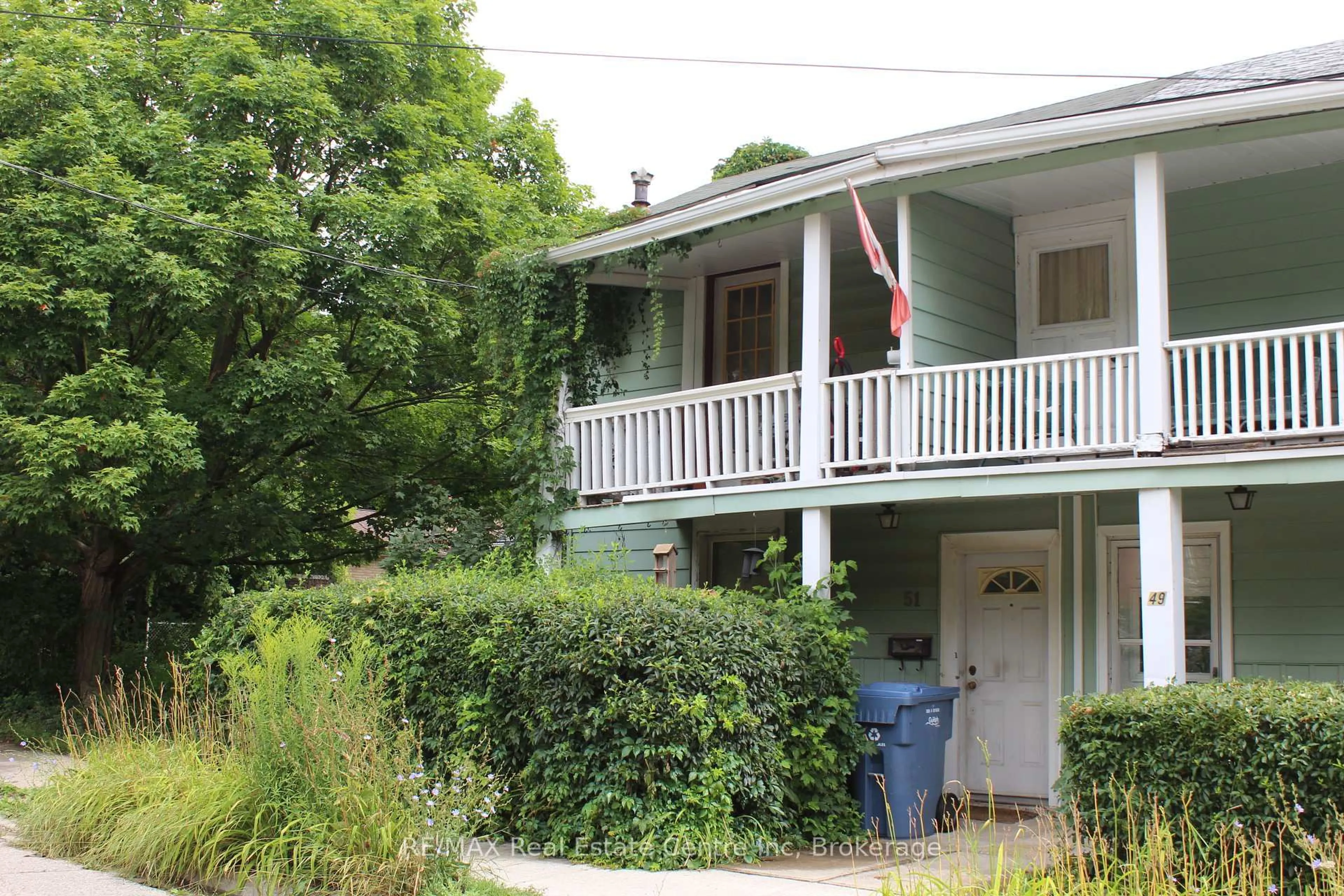 Patio, street for 51 Dufferin St, Guelph Ontario N1H 4A2