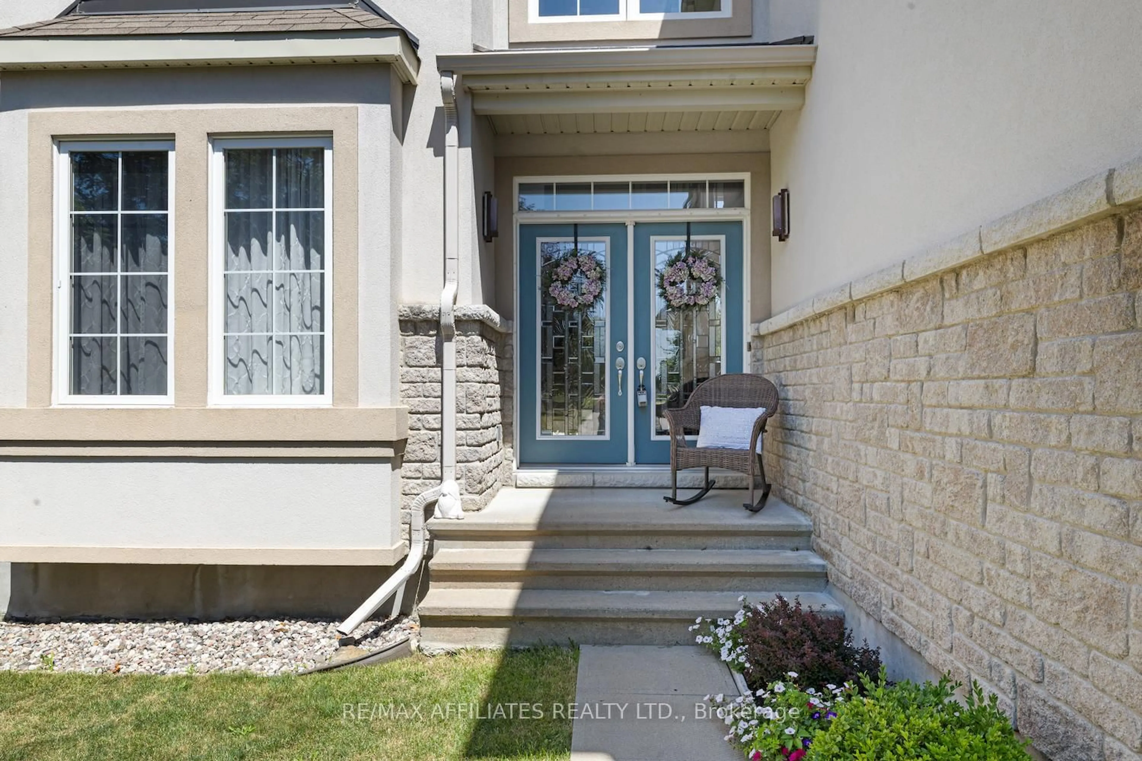 Indoor entryway for 69 Hackberry Tr, Carleton Place Ontario K7C 0B1