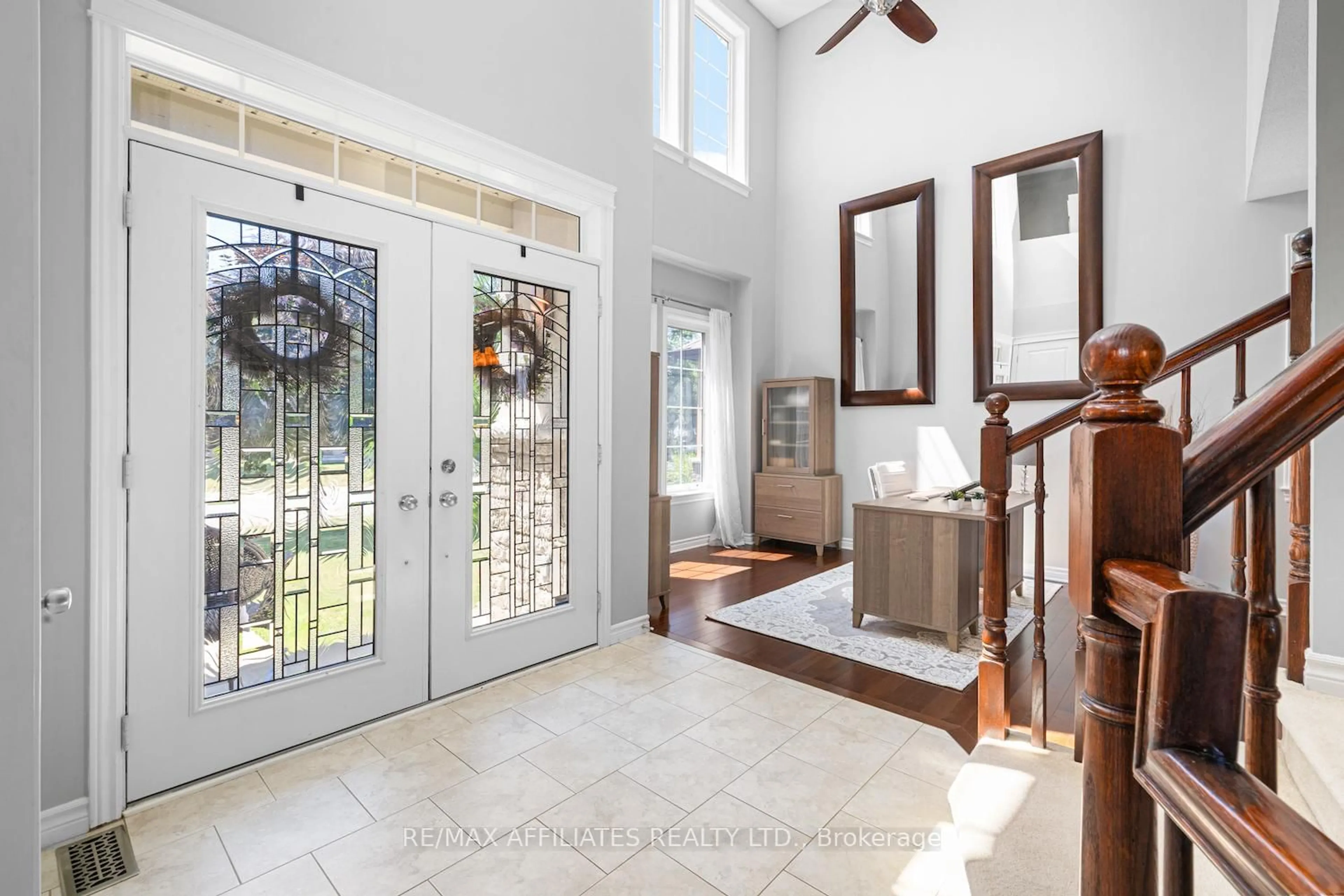 Indoor entryway for 69 Hackberry Tr, Carleton Place Ontario K7C 0B1