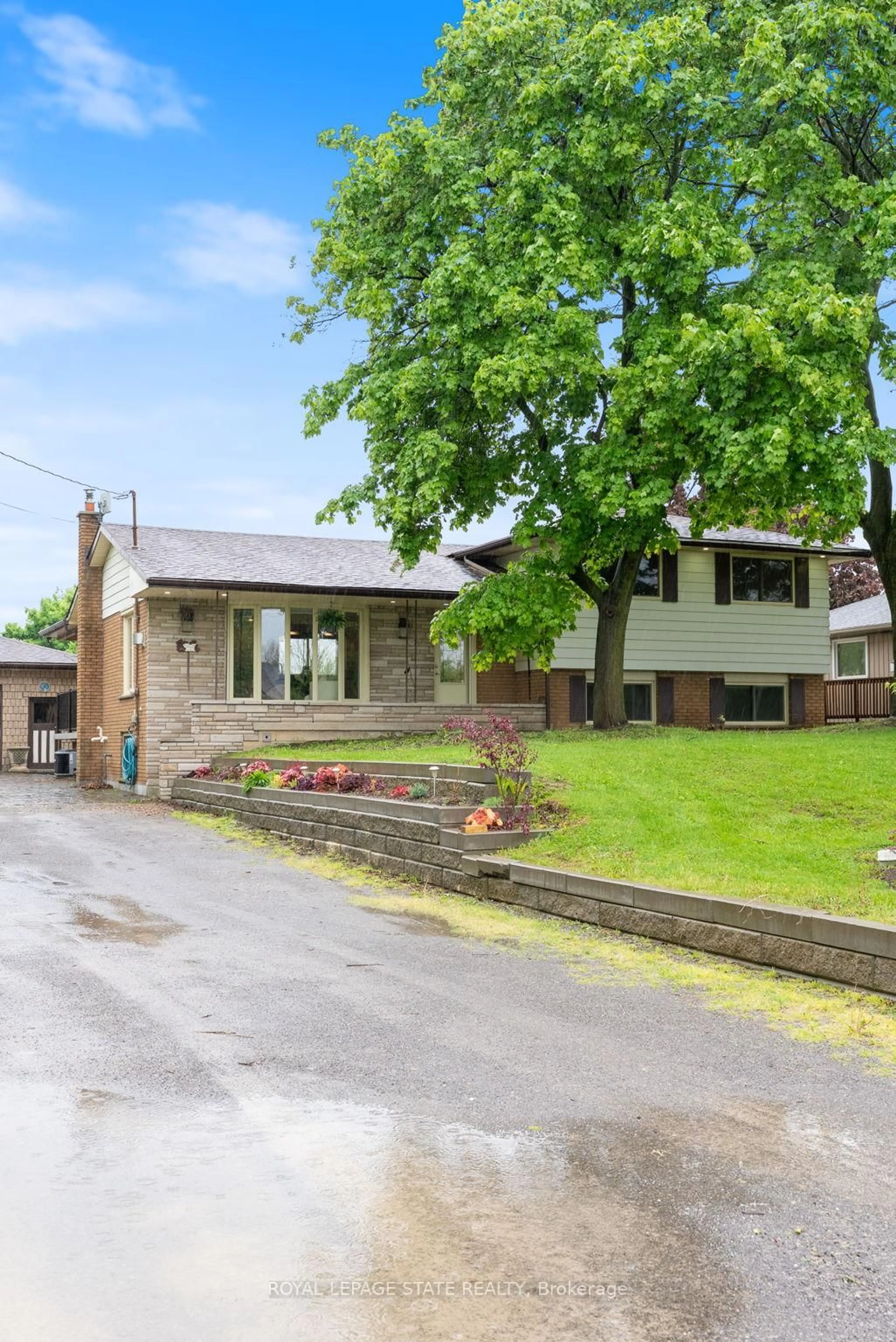 Home with brick exterior material, street for 1629 Glancaster Rd, Hamilton Ontario L0R 1W0