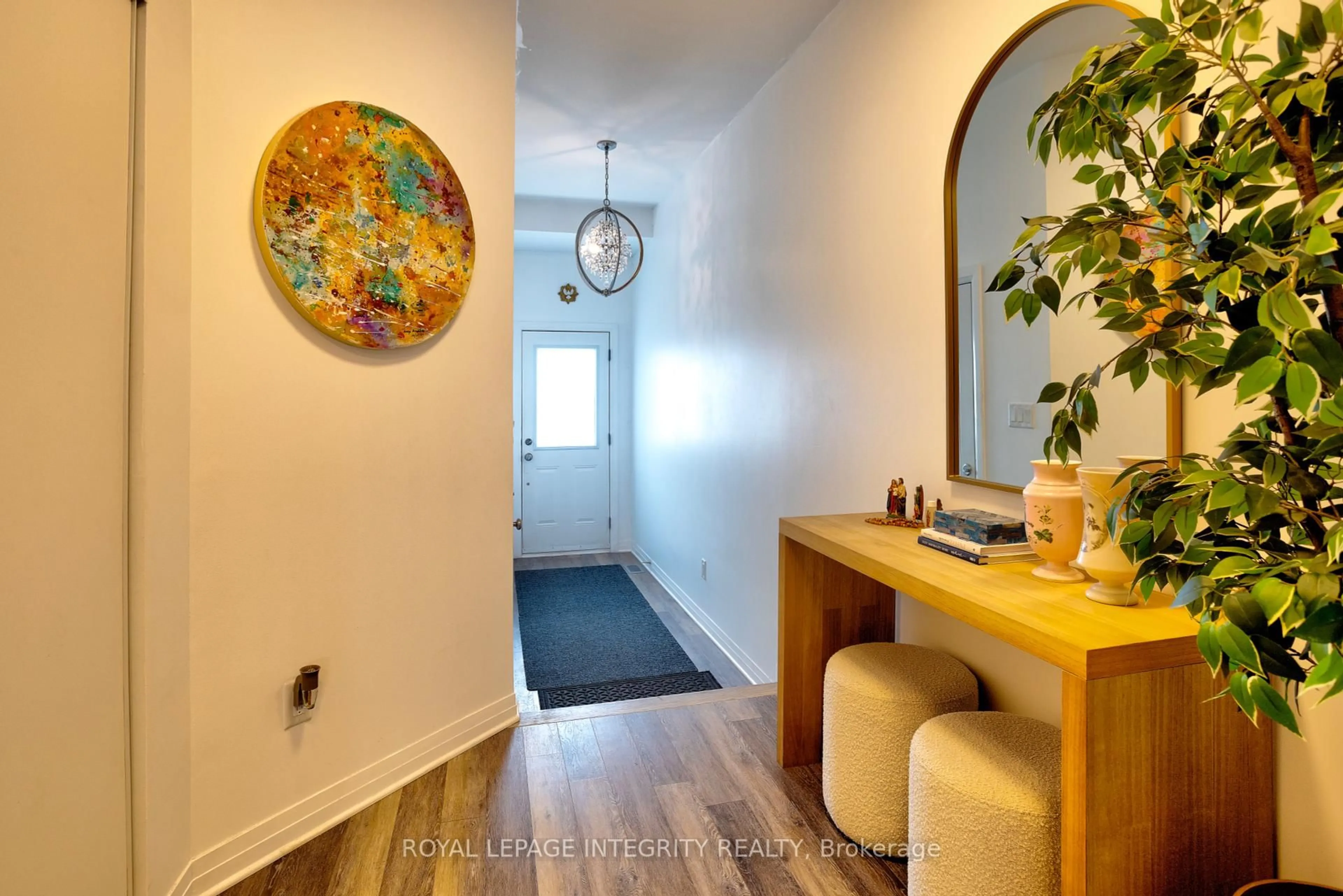 Indoor entryway for 36 Mona Mcbride Dr, Arnprior Ontario K7S 0C6