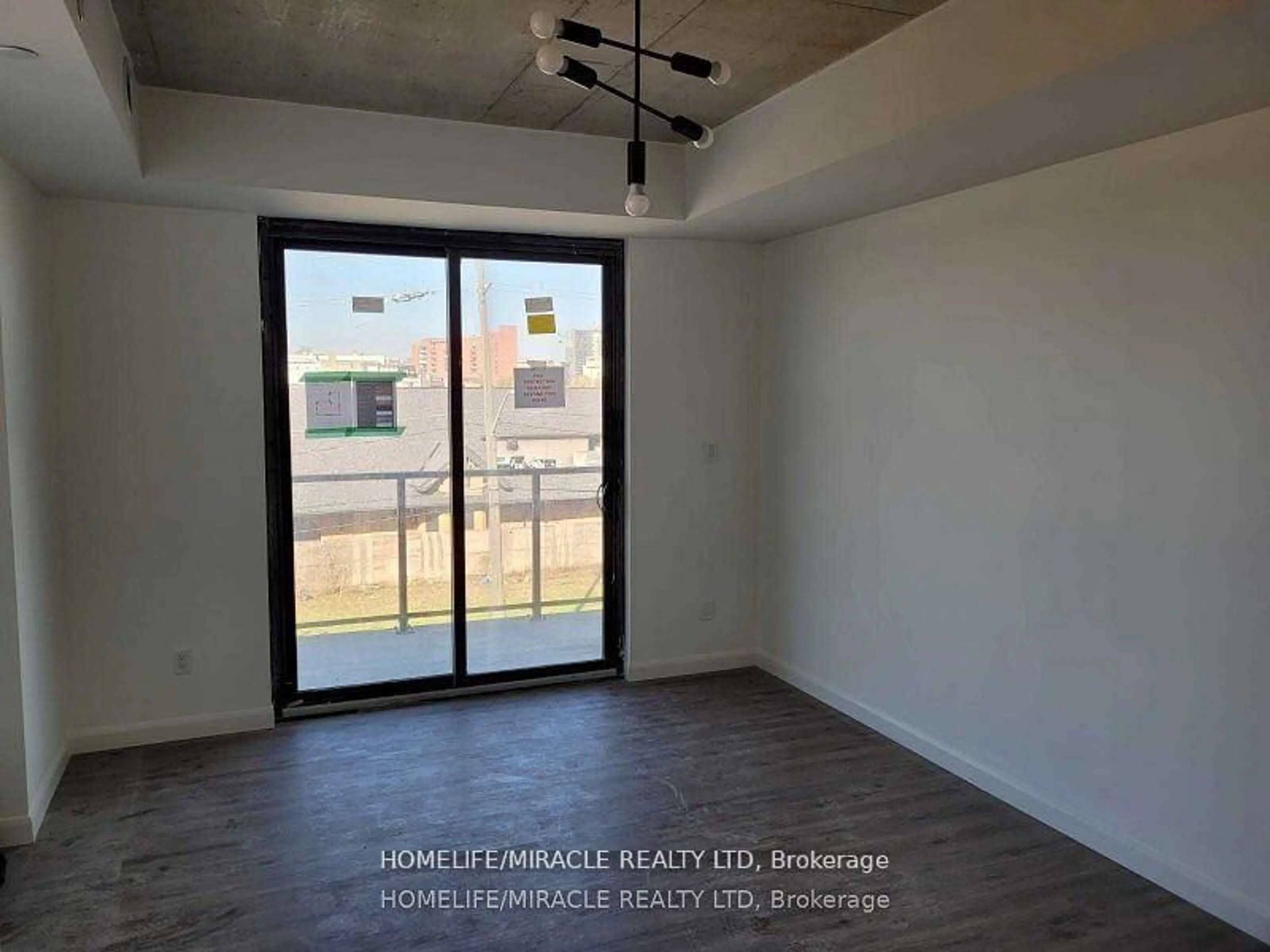 A pic of a room for 7 Erie Ave #614, Brantford Ontario N3S 2E7