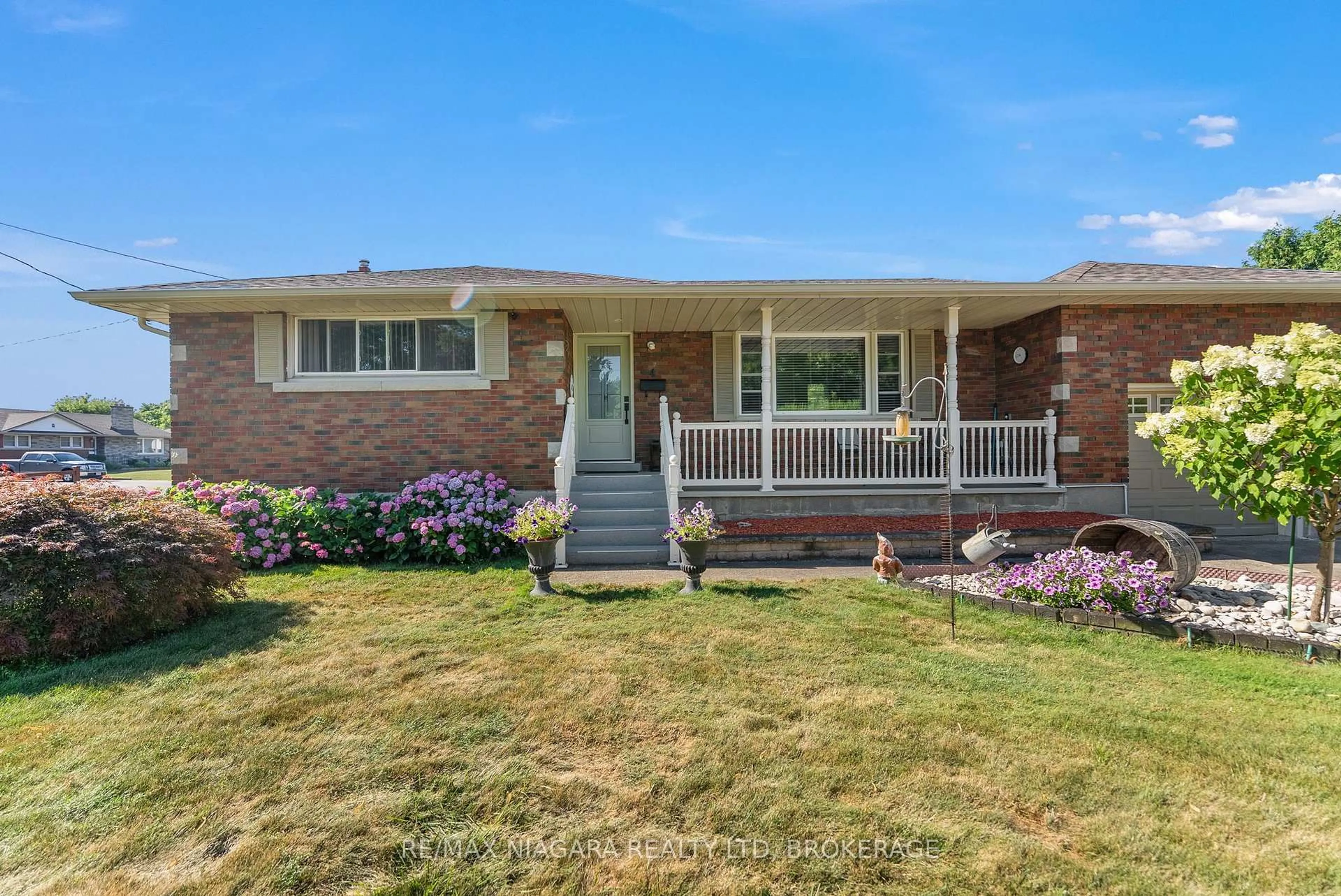 Home with brick exterior material, street for 4 Cayuga St, St. Catharines Ontario L2R 1E5
