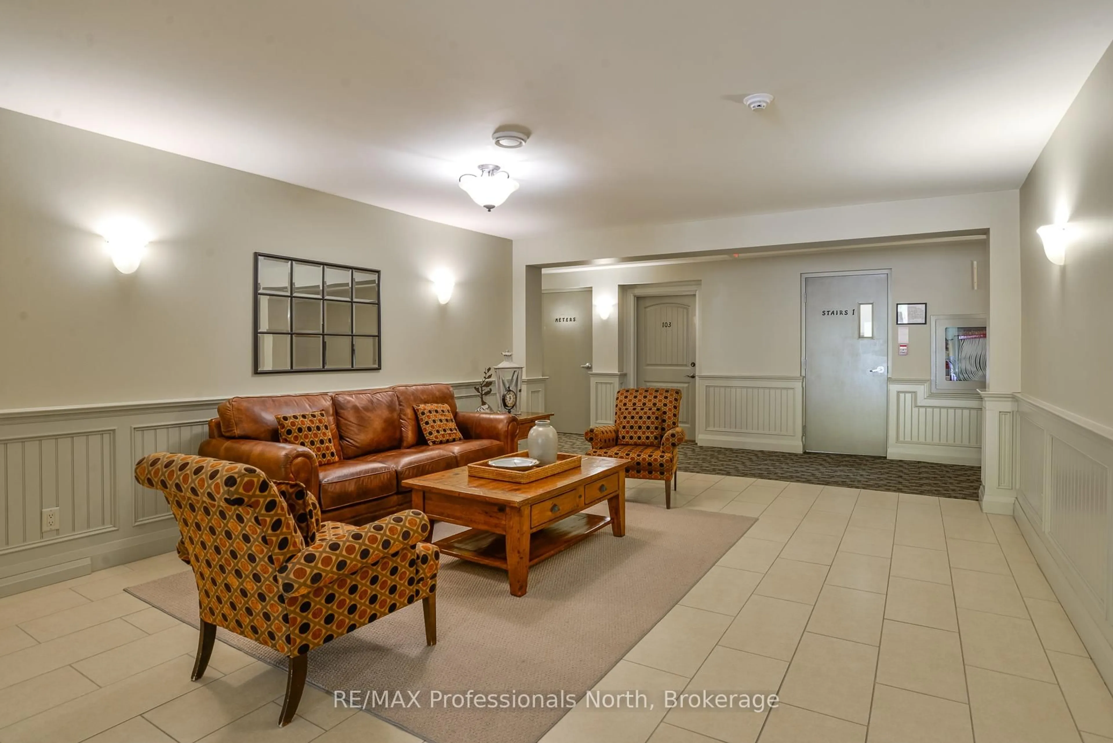 Lobby for 10A Kimberley Ave #304, Bracebridge Ontario P1L 0A4