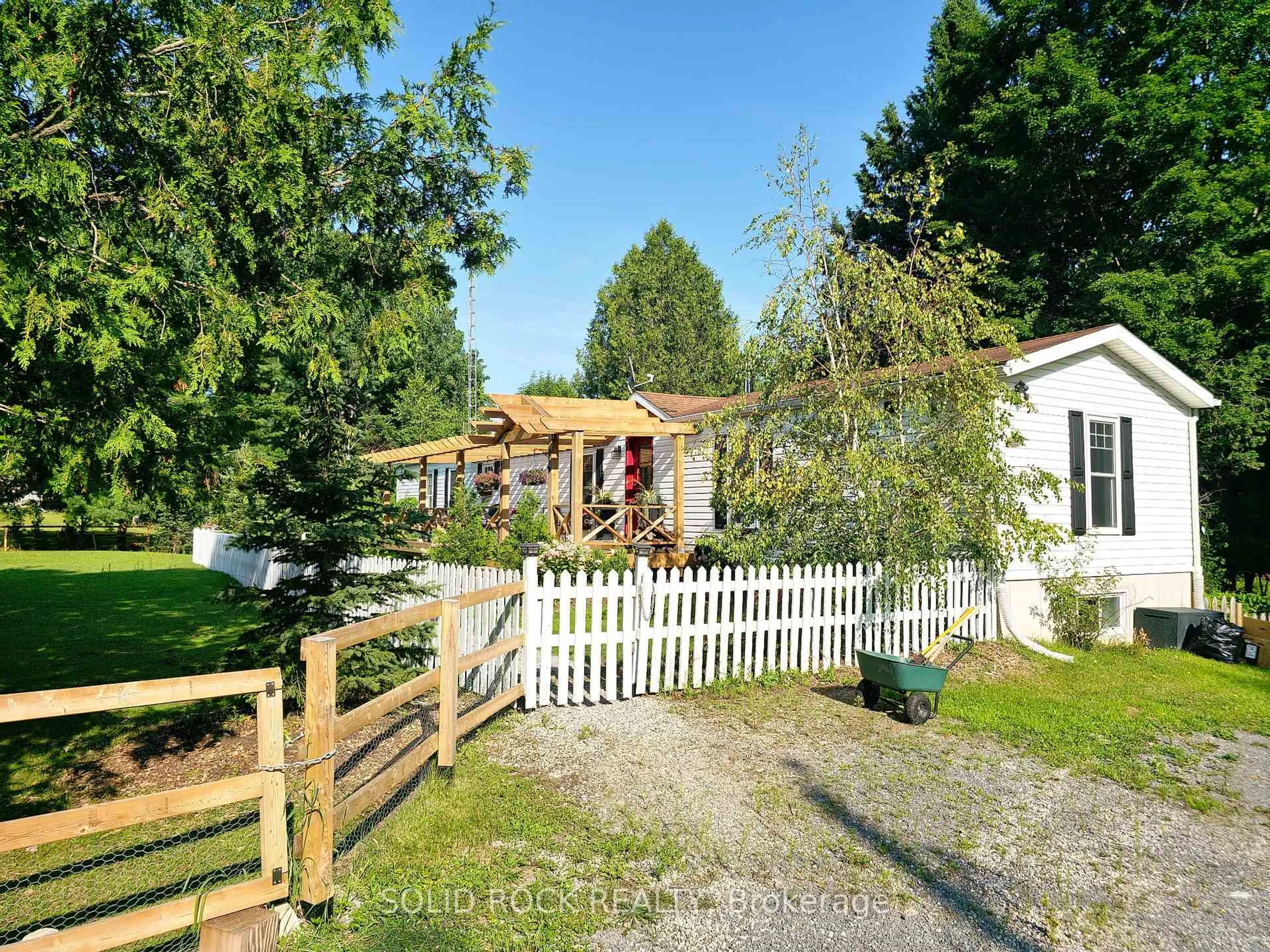 A pic from outside/outdoor area/front of a property/back of a property/a pic from drone, street for 1083 Upper Scotch Line, Perth Ontario K7H 3C5