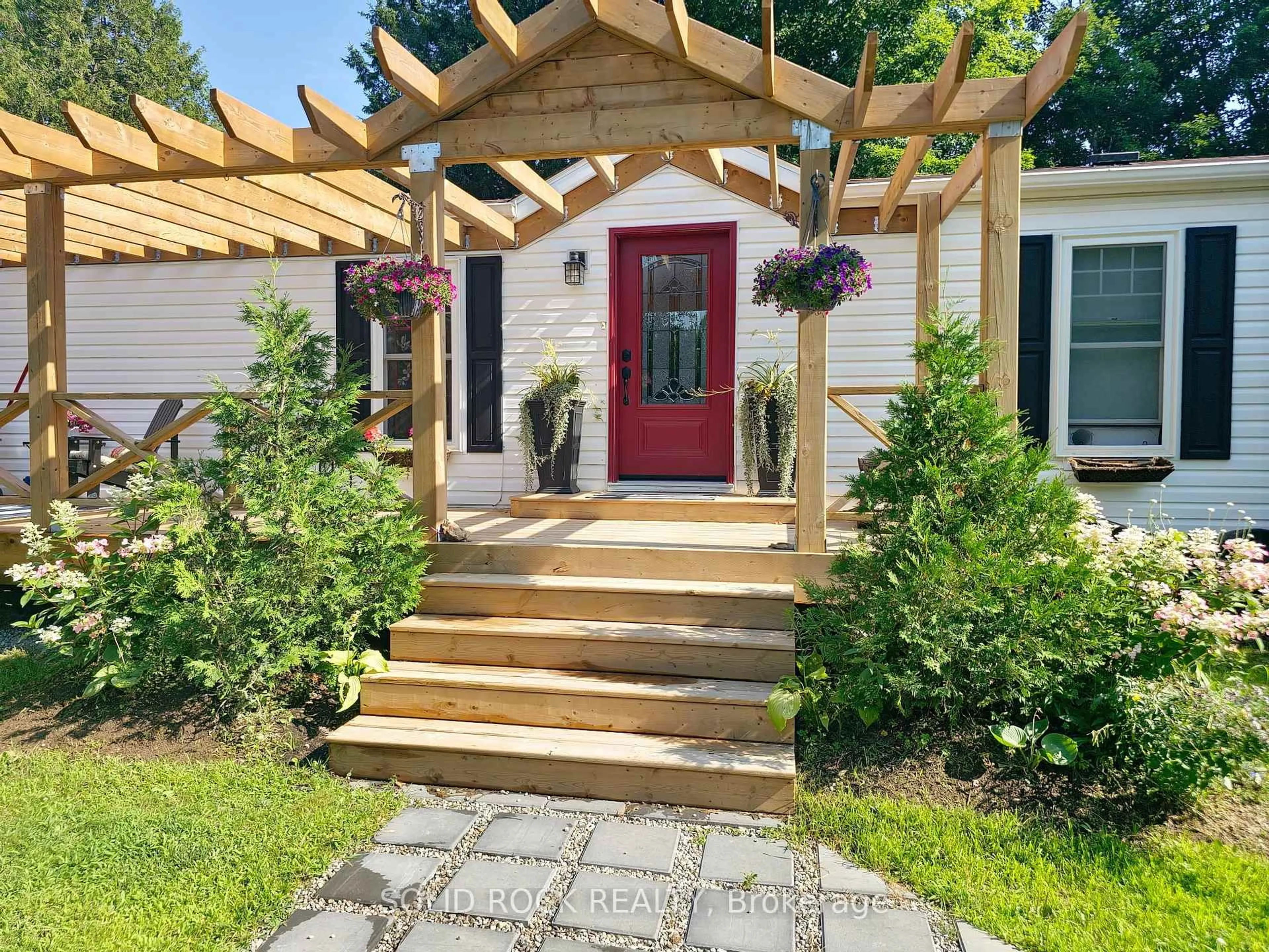 Indoor entryway for 1083 Upper Scotch Line, Perth Ontario K7H 3C5