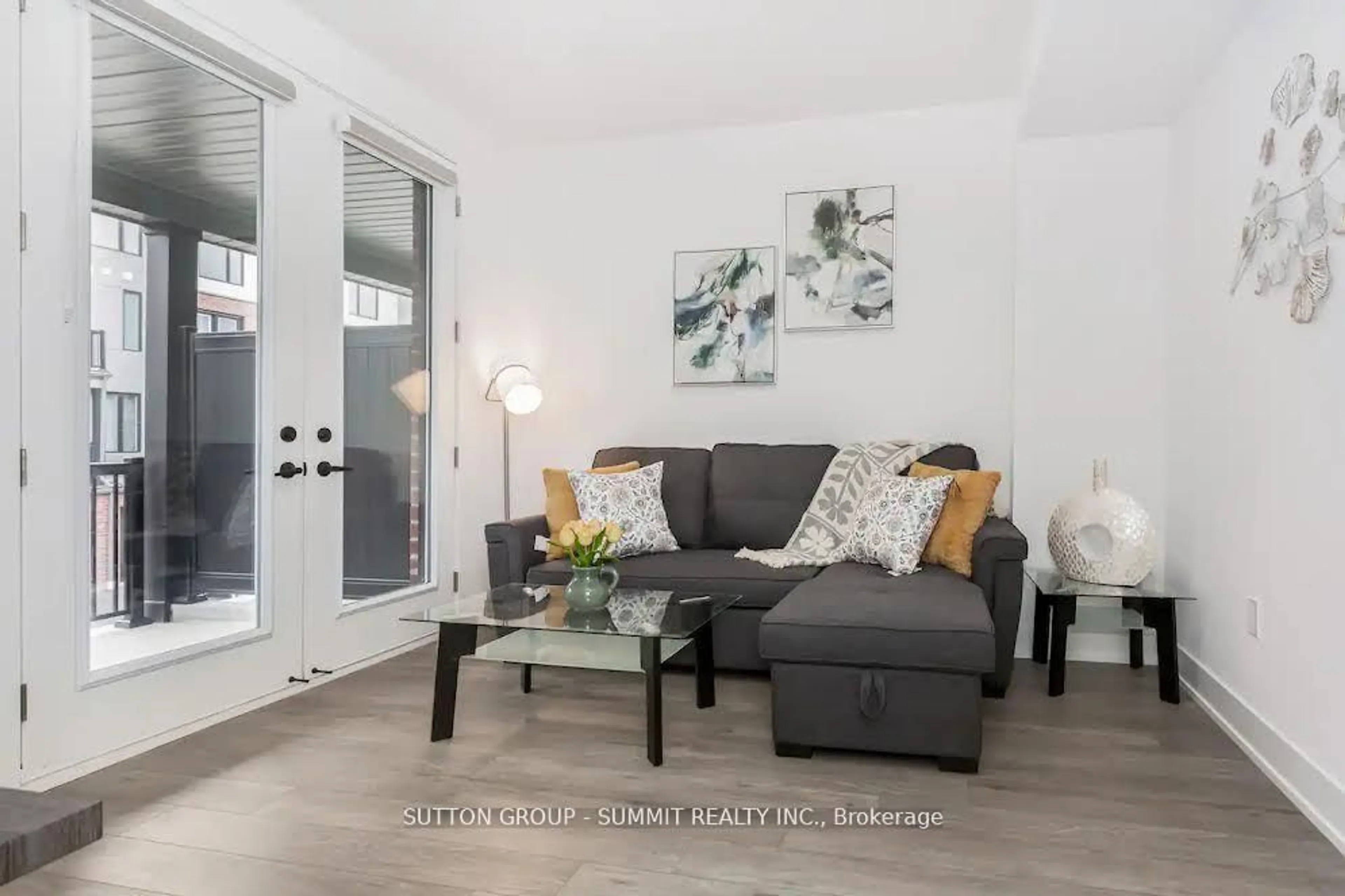 Living room with furniture, unknown for 99 Roger St #43, Waterloo Ontario N2J 1A4